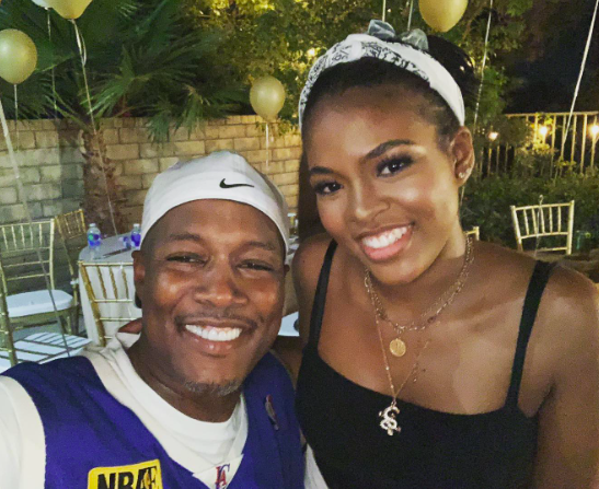 Flex Alexander and his daughter smiling for a photo together, posted on September 27, 2021. | Source: Instagram/flexaforeal