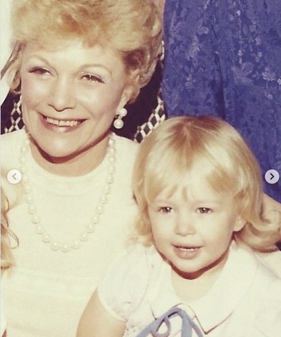 The fashion icon and her grandmother | Source: Instagram/parishilton