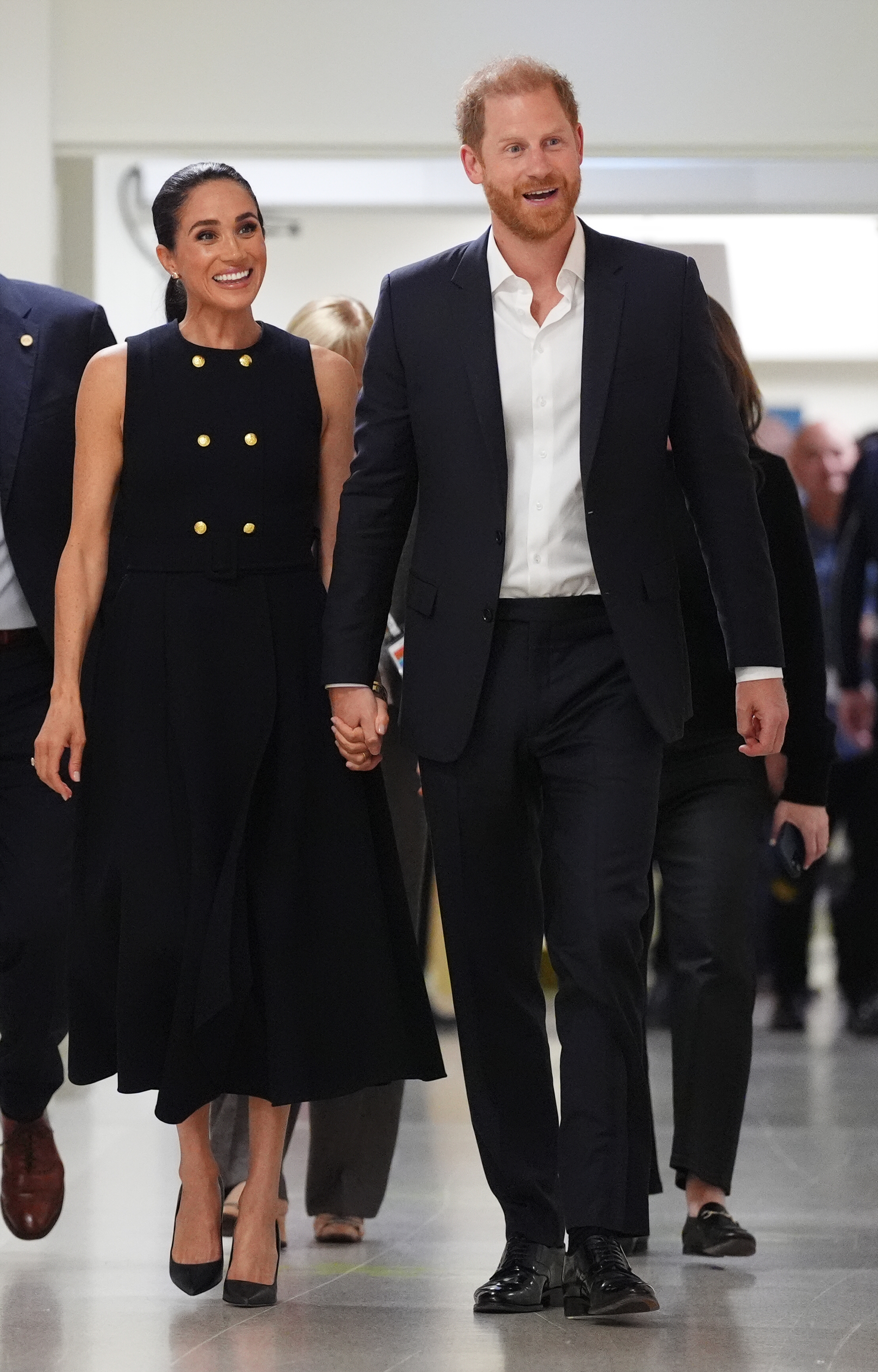 Harry and Meghan’s return to Britain is being shaped in part by the kind of childhood they want Archie and Lilibet to experience — one centered on community, outdoor life and a sense of normalcy. | Source: Getty Images