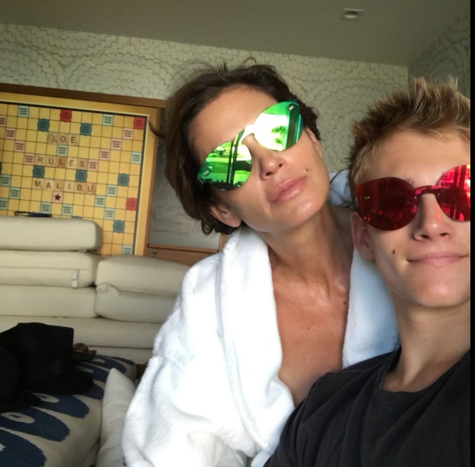 Cindy Crawford poses with her son Presley Gerber in a relaxed mother-and-son moment, as he was coming into his own both personally and in the fashion world. | Source: Facebook/Cindy Crawford