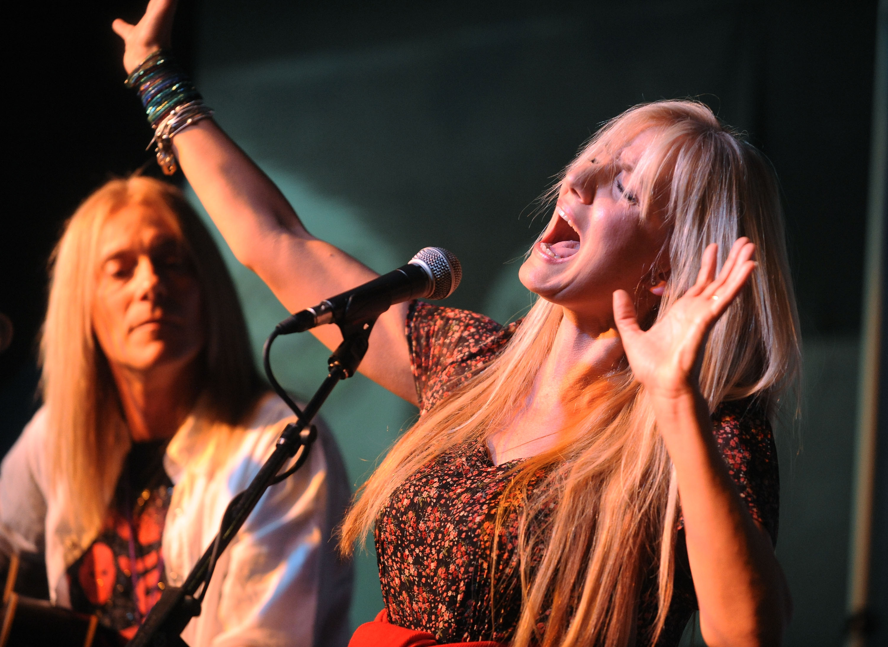 Sass Jordan performs alongside Derek Sharp at the 2010 Sundance Film Festival in Park City, Utah. Sharp was Jordan's husband and a musical collaborator who produced her 2009 album From Dusk 'til Dawn. | Source: Getty Images