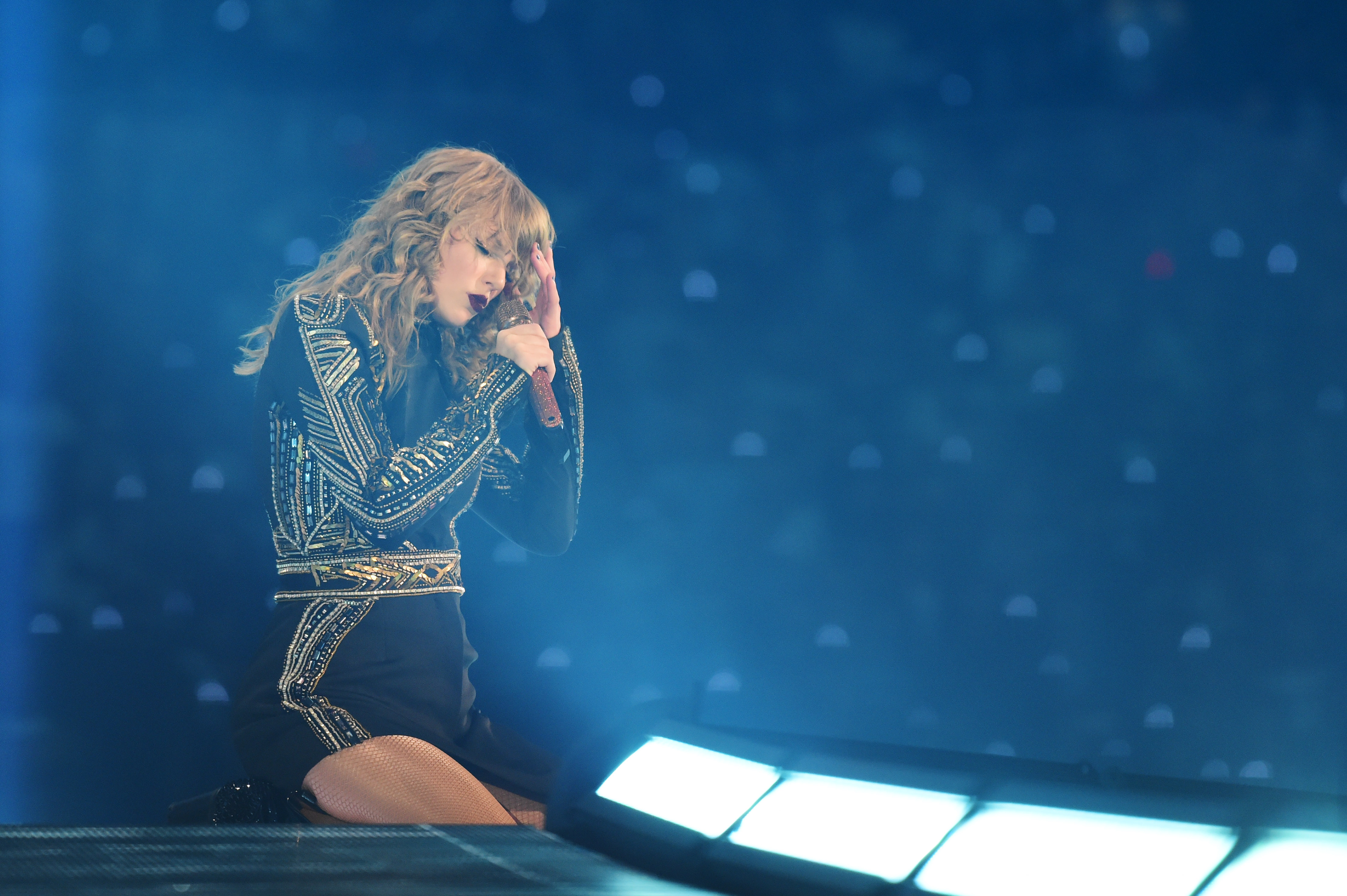 Taylor Swift performs at Taylor Swift reputation Stadium Tour in Japan presented by Fujifilm instax at Tokyo Dome on November 20, 2018, in Tokyo, Japan. | Source: Getty Images