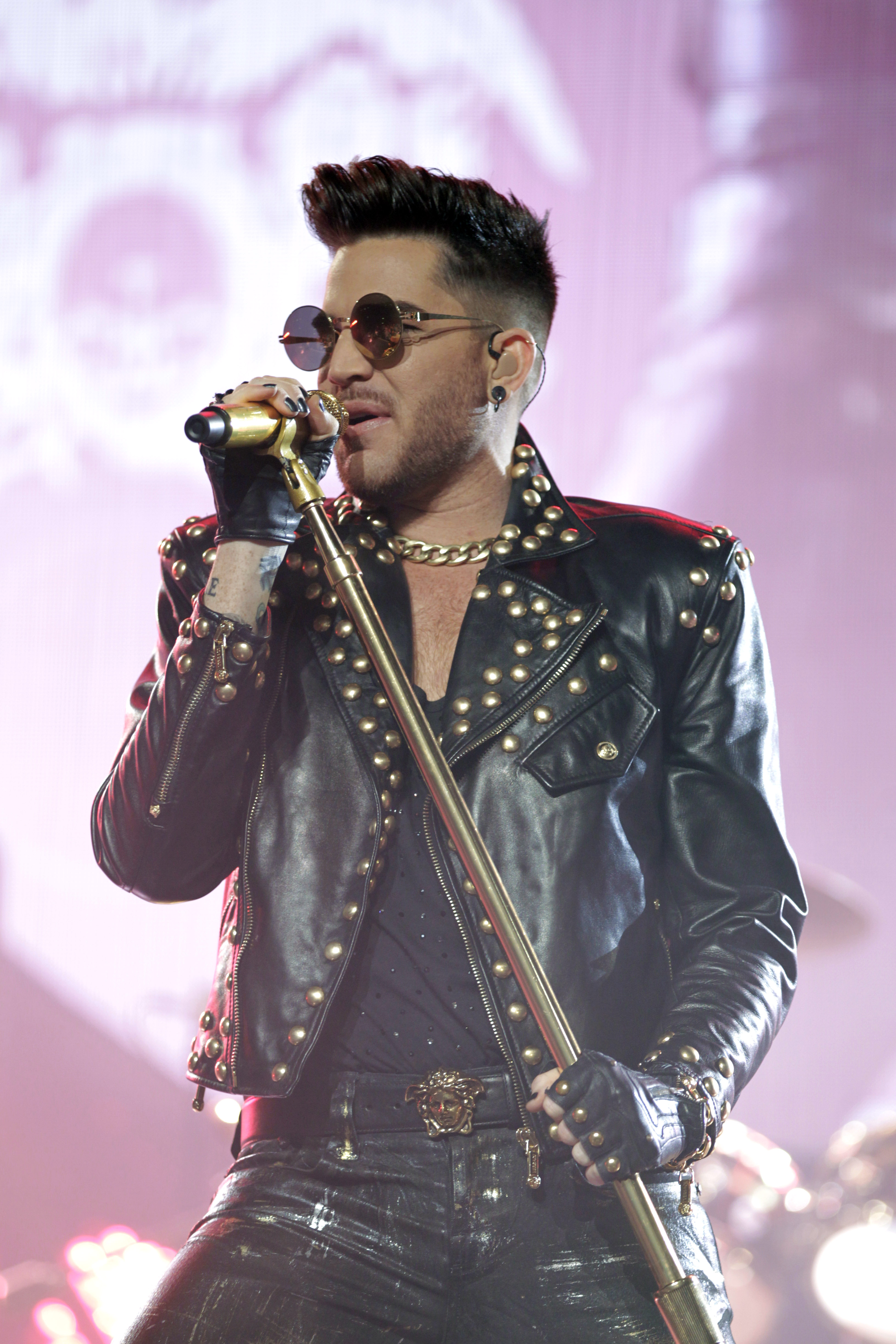 Adam Lambert performing live in 2015. | Source: Getty Images