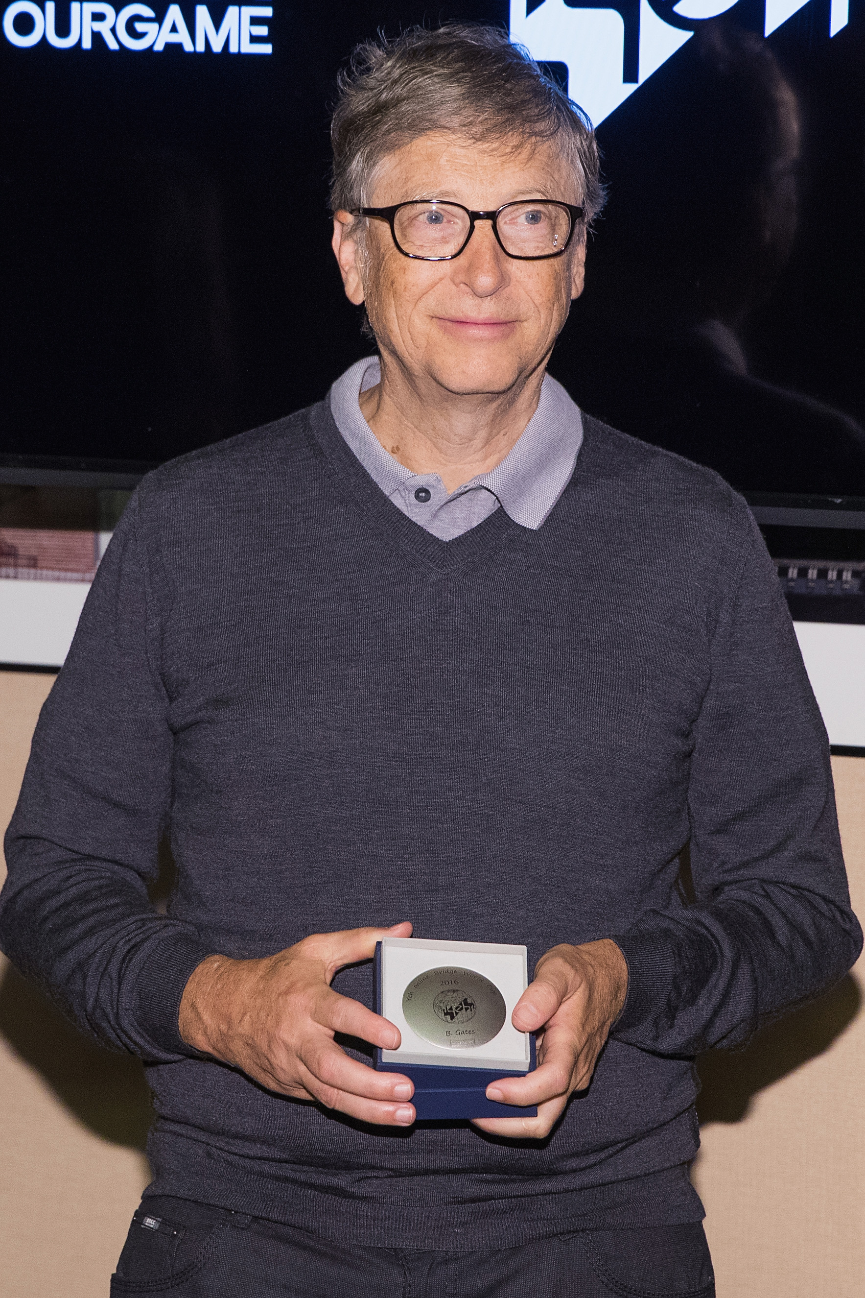 Bill Gates arrives to participate in the first live Yeh Online Bridge World Cup at Silver Cloud Hotel on October 31, 2016, in Seattle, Washington | Source: Getty Images