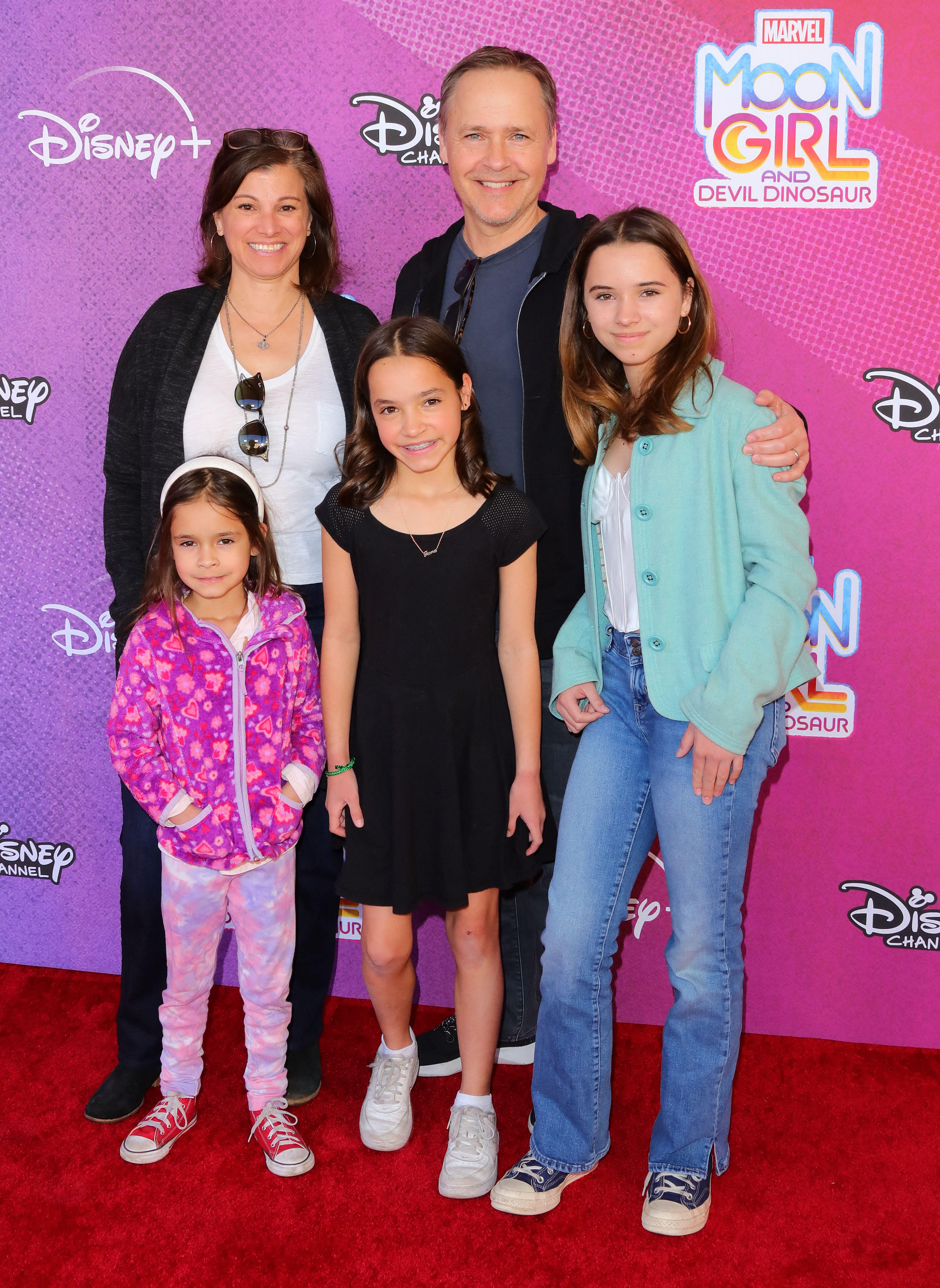 The fire had swept through the girls’ wider world, too. Rob said not only had Chad’s 3 daughters lost their home, but “all their friends lost everything” as the destruction spread through their neighborhood. | Source: Getty Images