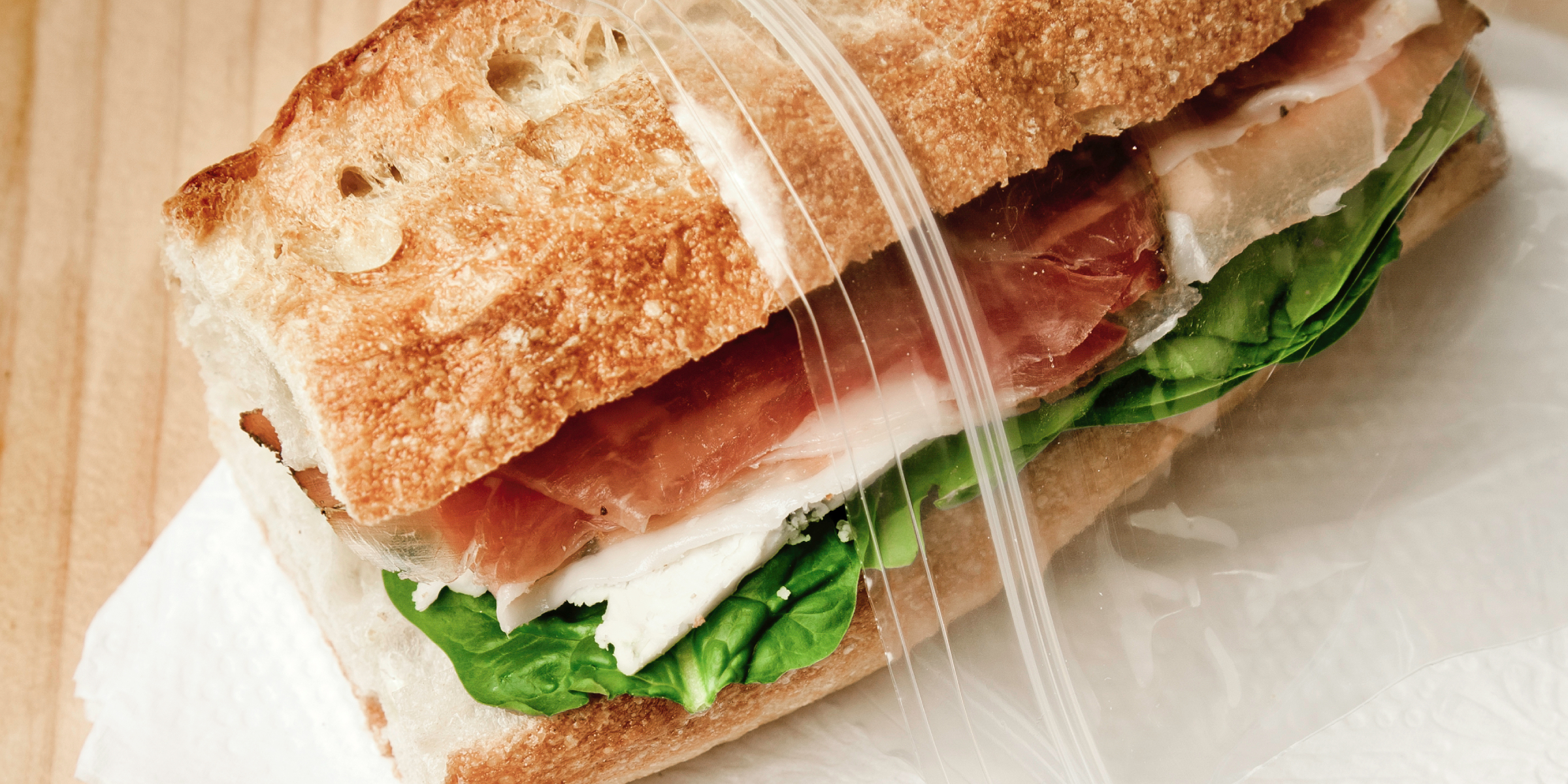Sandwich in a freezer bag | Source: Getty Images