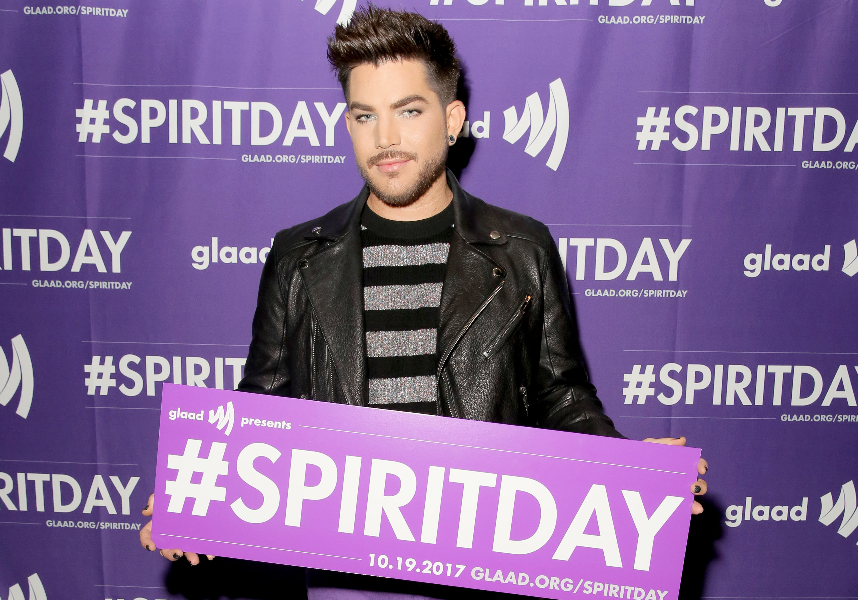 Adam Lambert at the "Believer" Spirit Day Concert presented by Justin Tranter and GLAAD on October 18, 2017, in Los Angeles, California. | Source: Getty Images