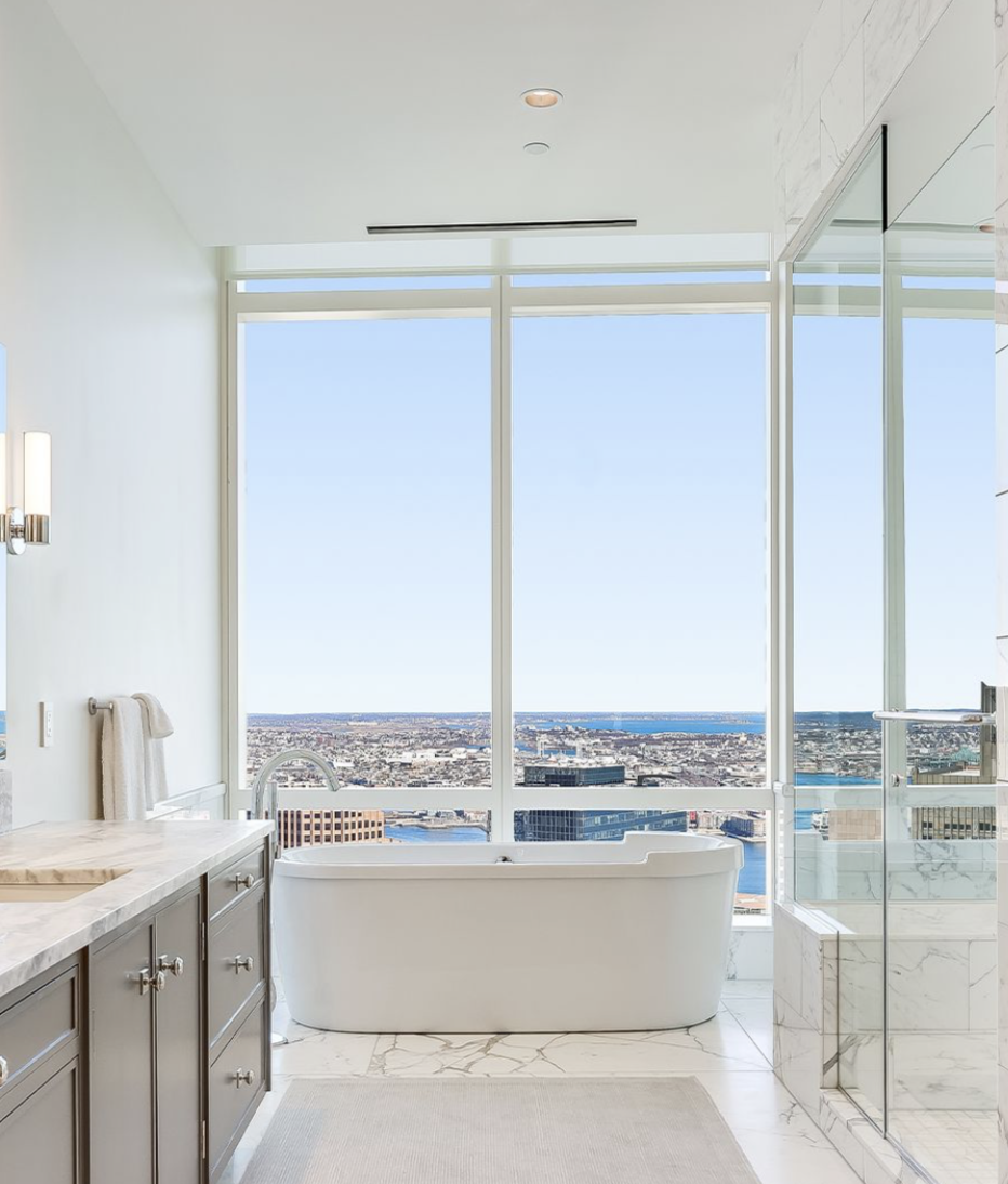 The three-bedroom penthouse features four full bathrooms and an additional guest powder room. | Source: Instagram/@robbreport