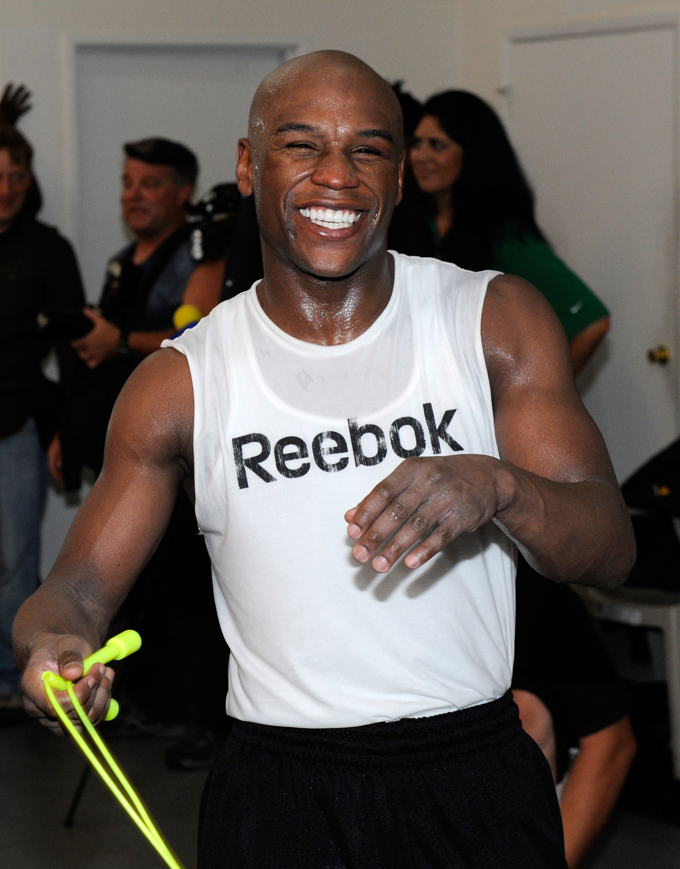 Floyd Mayweather Jr. smiles during a workout on April 14, 2010 in Las Vegas, Nevada | Source: Getty Images
