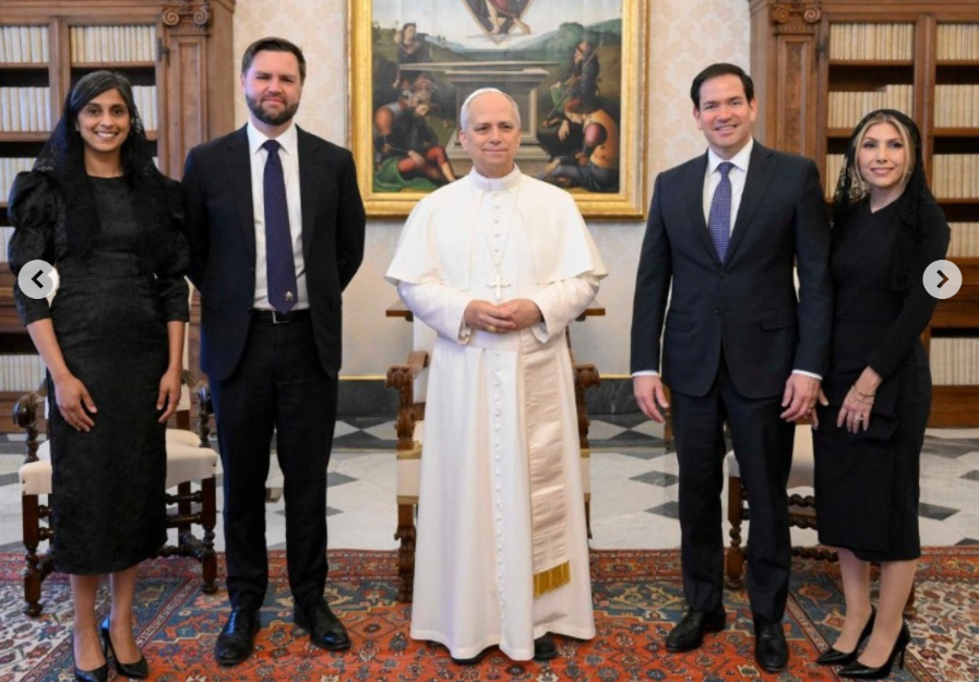 U.S. Vice President JD Vance and Second Lady Usha Vance, Pope Leo XIV, and the Ukrainian First Couple, President Volodymyr Zelensky and First Lady Olena Zelenska pose on May 18, 2025 | Source: Instagram/vaticannews