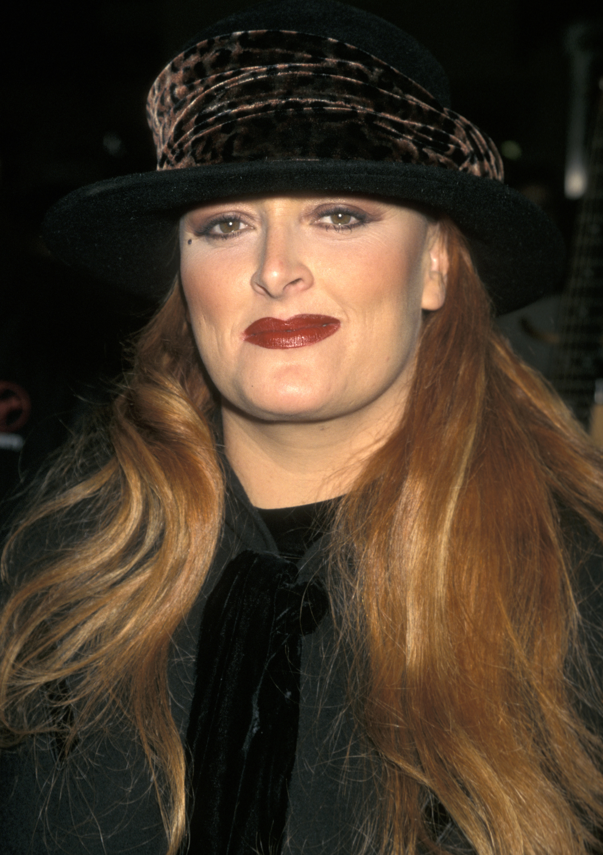 Long before her recent transformation drew attention, Wynonna appeared at a Virgin Megastore signing in New York City on November 19, 1997. The photo begins a visual timeline spanning nearly three decades of changes in the country singer's appearance. | Source: Getty Images