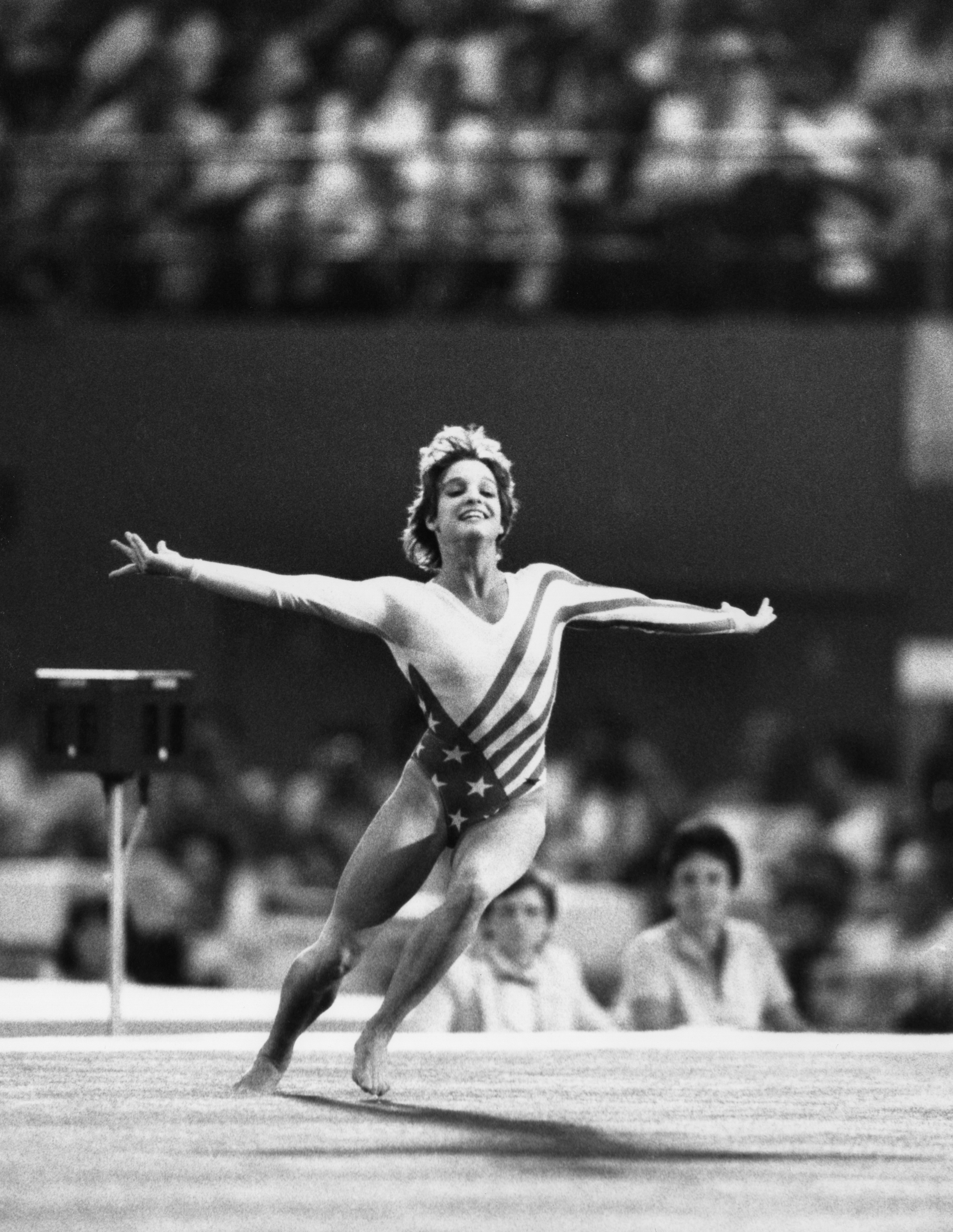 Mary Lou Retton performs the floor exercise during the 1984 Summer Olympic Games in Los Angeles, California | Source: Getty Images