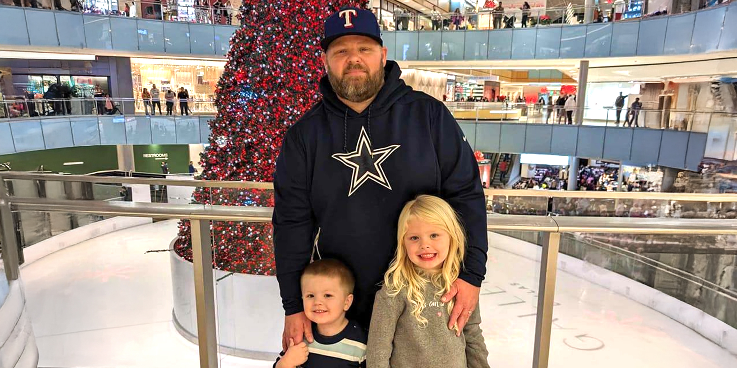 Tommy Moorehead III, Tommy Jr., and Lynnlee | Source: Facebook/tommy.lee.1614