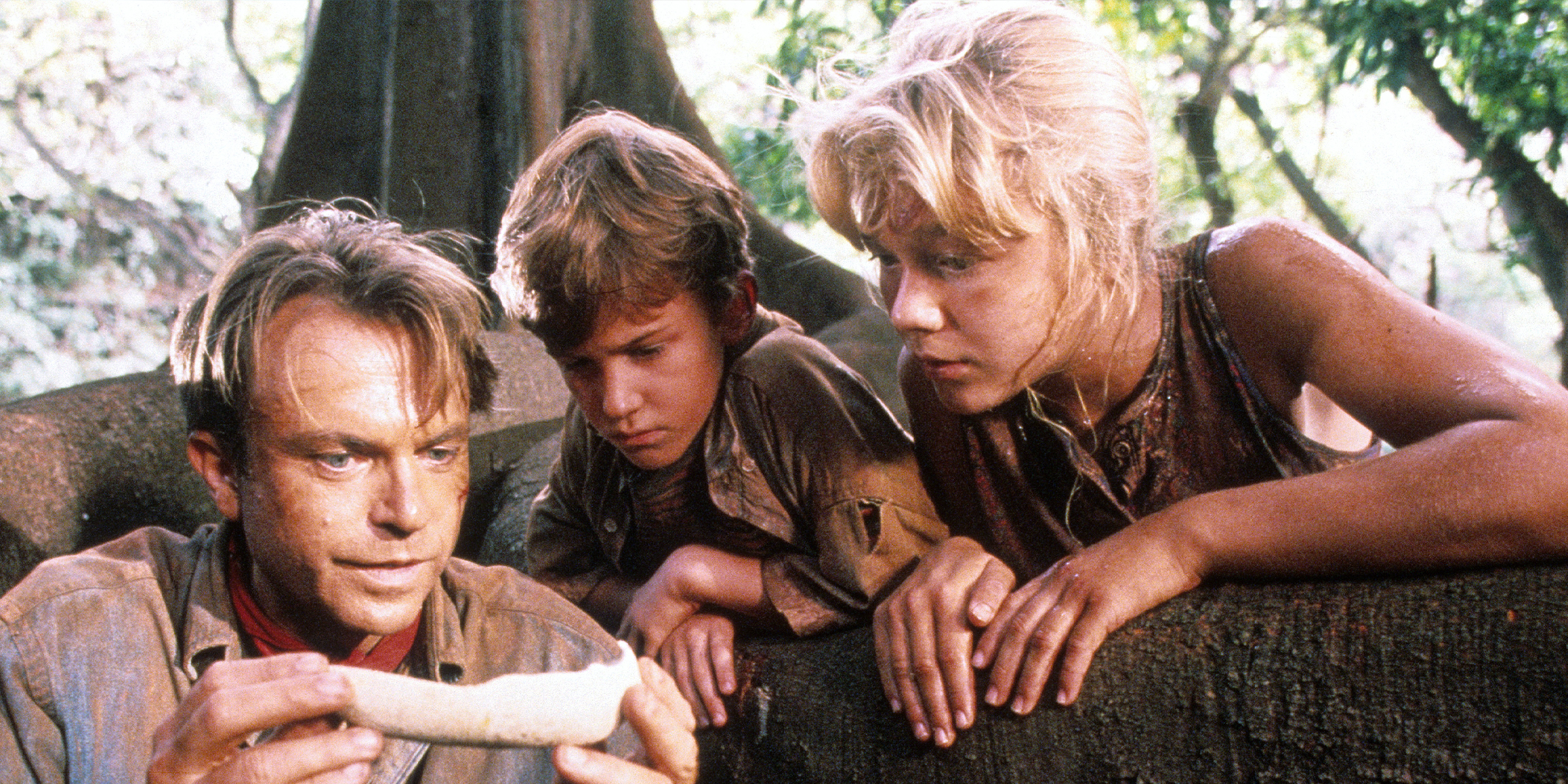 Sam Neill, Joseph Mazzello, and Ariana Richards | Source: Getty Images