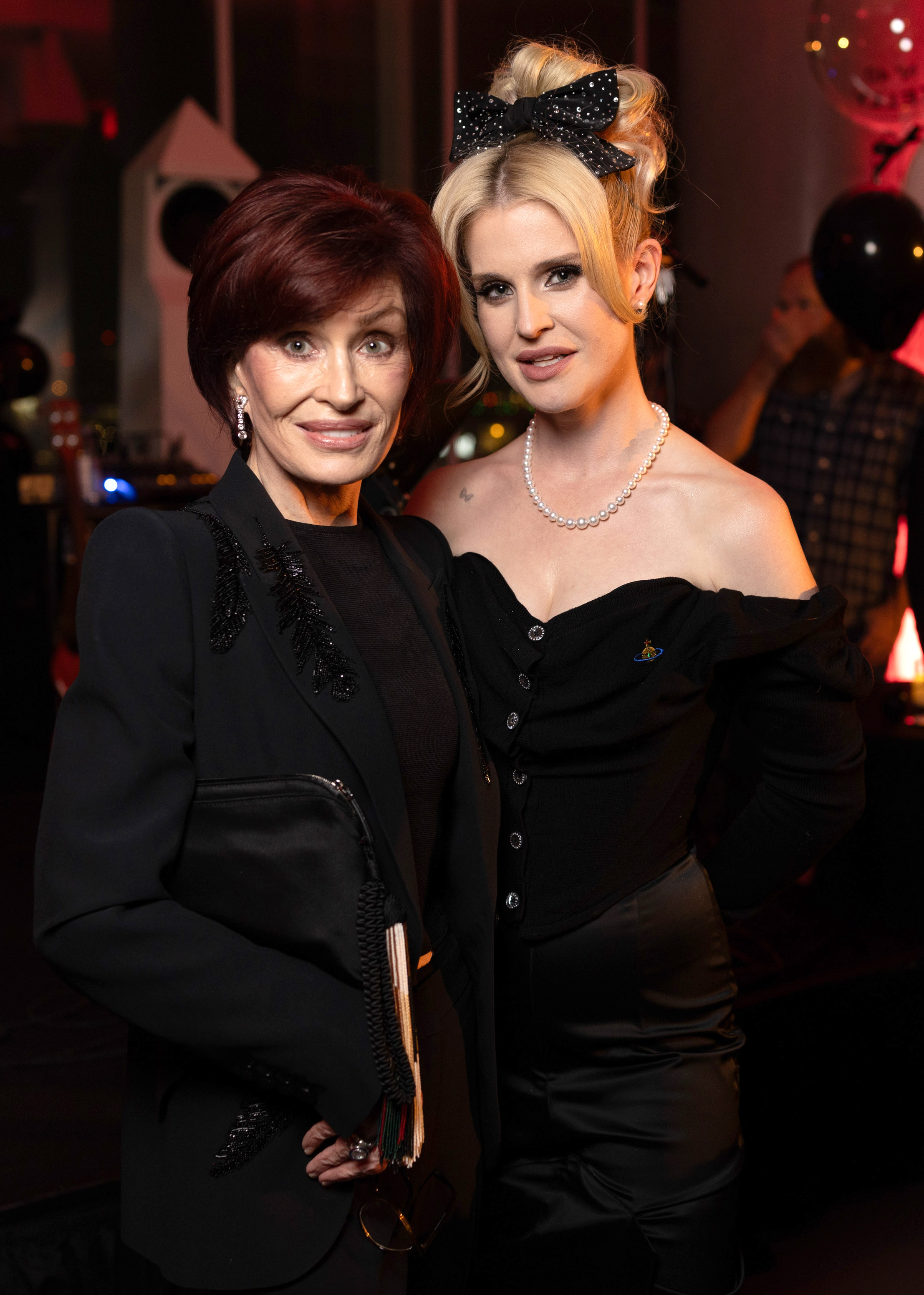 Sharon joined Kelly to celebrate her 40th birthday in October 2024, months before the family experienced the loss that would change their lives. | Source: Getty Images