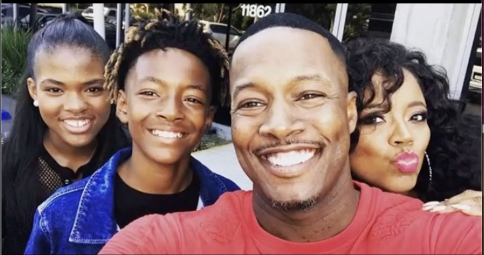 Flex Alexander and Shanice with their kids, Elijah Alexander and Imani Shekinah Knox, posted on February 19, 2026. | Source: Instagram/flexaforeal