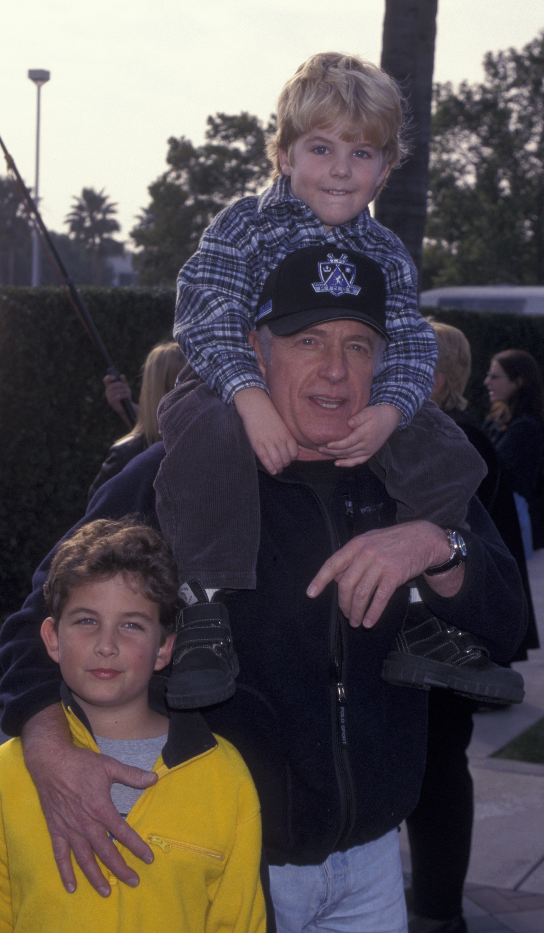 James Caan, Alexander Caan, and Jacob Caan at the premiere of "Snow Day" on January 29, 2000, in Hollywood | Source: Getty Images