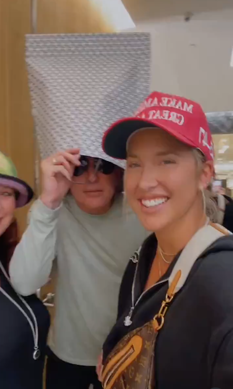 Savannah and Todd Chrisley at Nordstorm's from a post dated May 29, 2025 | Source: Instagram/savannahchrisley