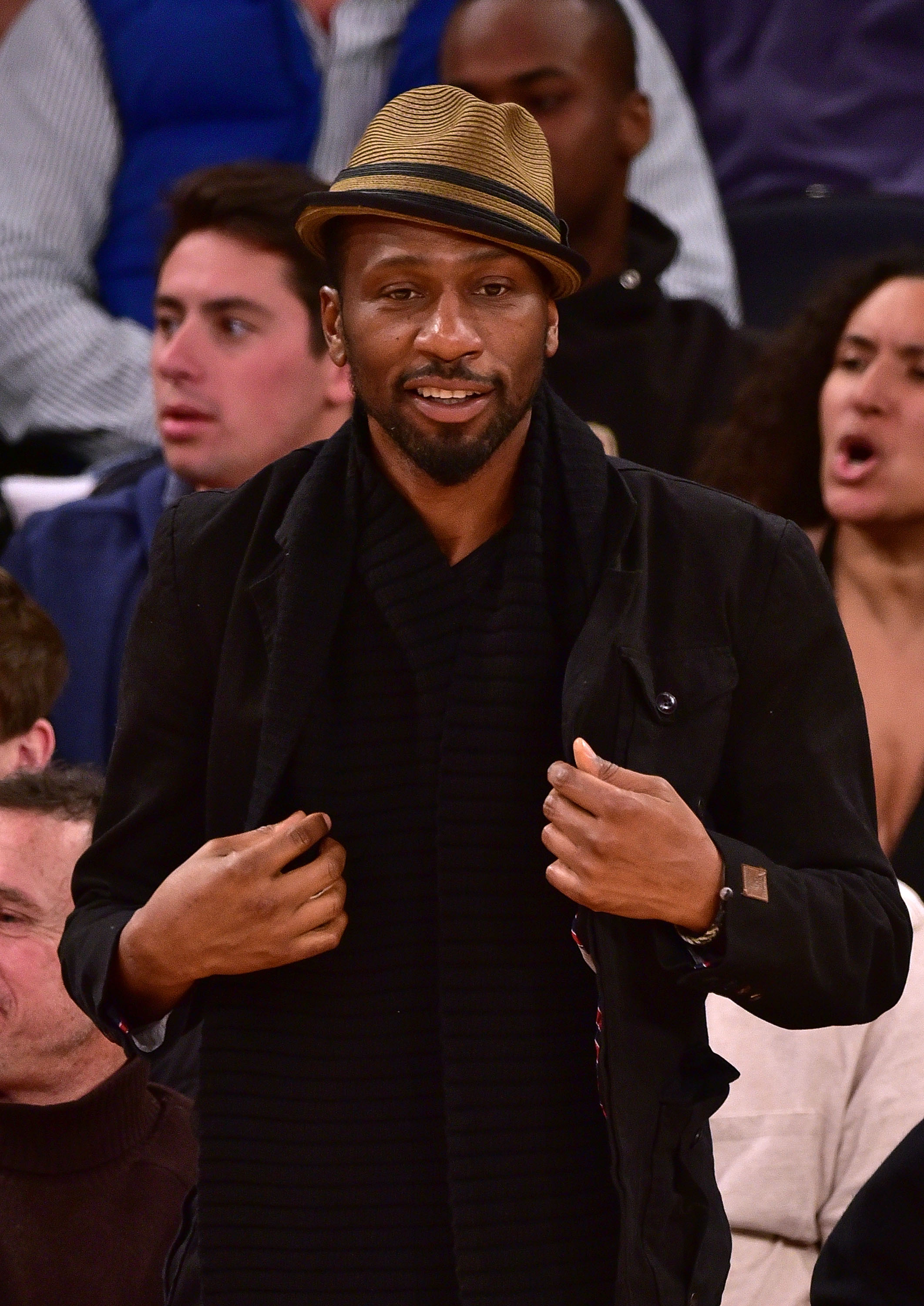 Leon Robinson at a Charlotte Hornets vs New York Knicks game in New York City on January 10, 2015. | Source: Getty Images