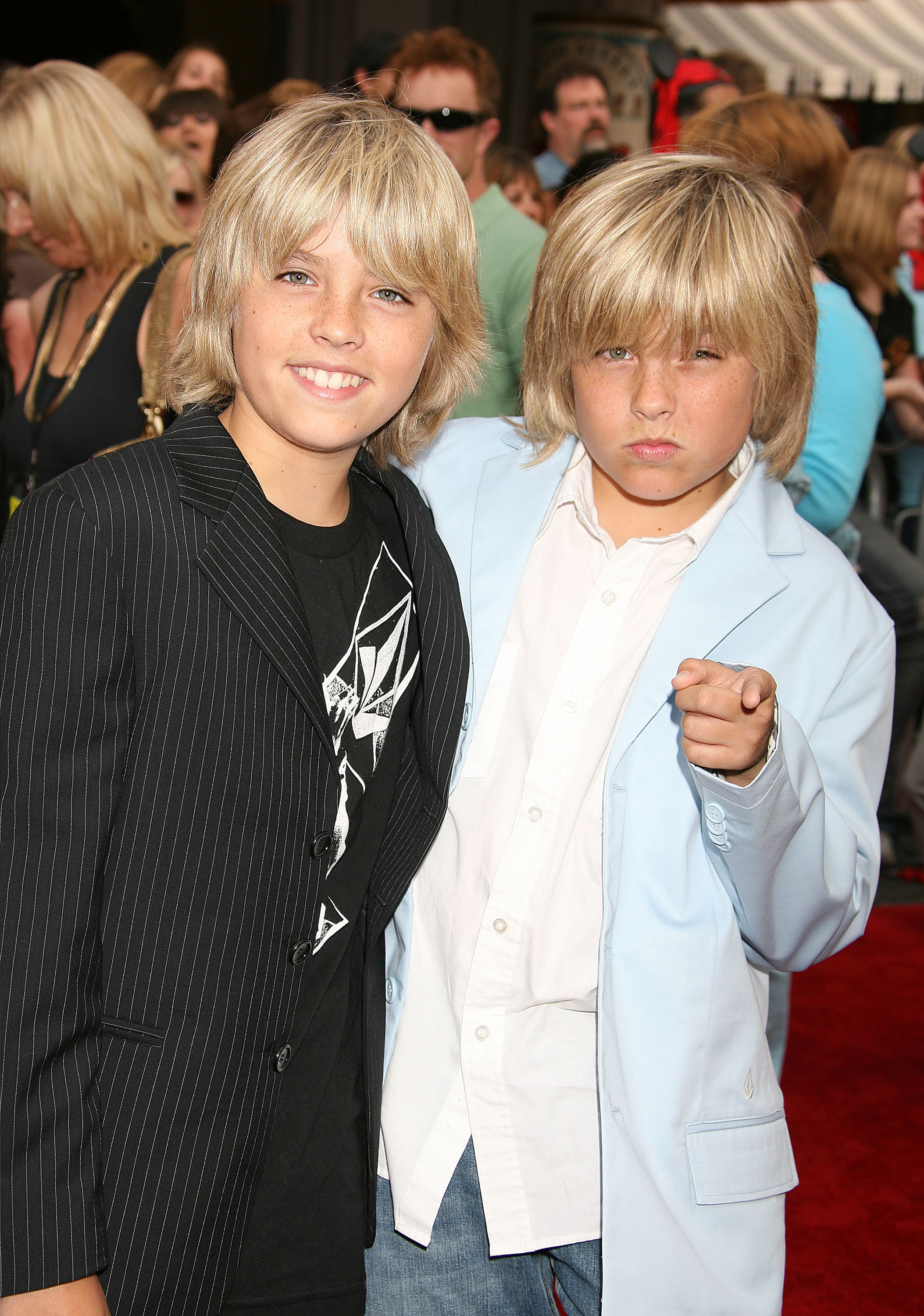 Cole and Dylan Sprouse at the World premiere of "Pirates of the Caribbean: Dead Man's Chest" in Anaheim, California in 2006. | Source: Getty Images
