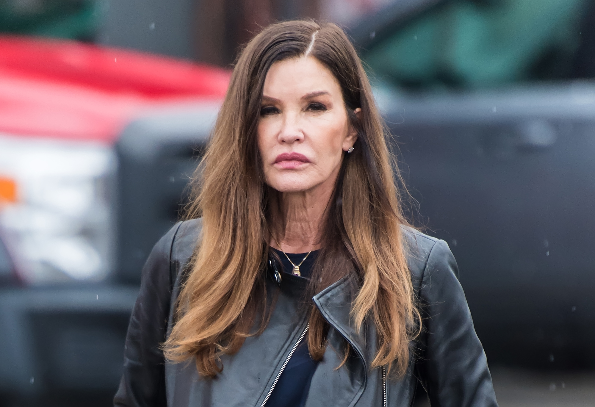 The actress and entrepreneur is seen walking outside the Montgomery County Courthouse on September 25, 2018 | Source: Getty Images