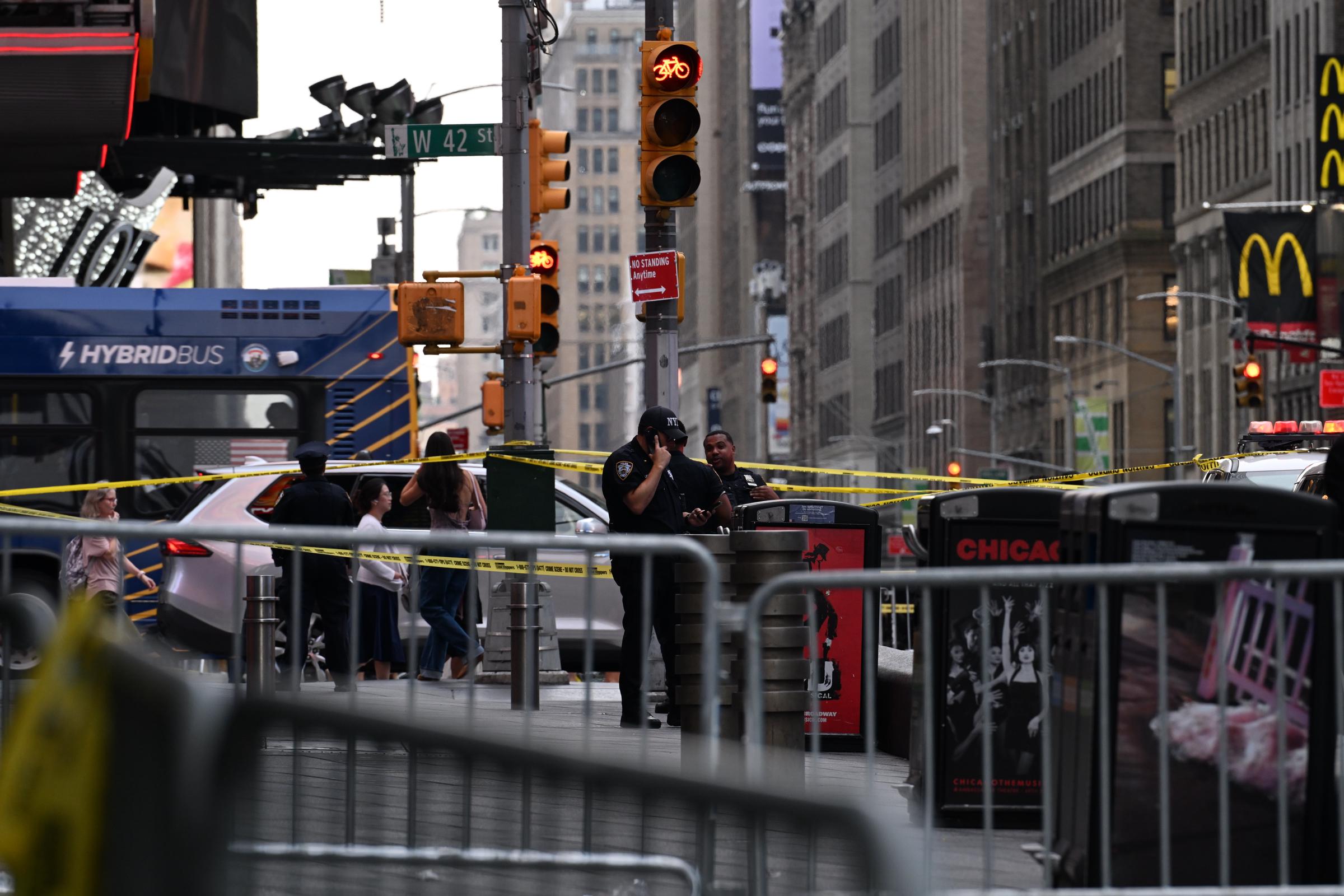 Police secured the area near West 42nd Street and Seventh Avenue as investigators responded to the two stabbings. One victim, Erin Piacenti, later died, while Tak Kam survived the attack. | Source: Getty Images