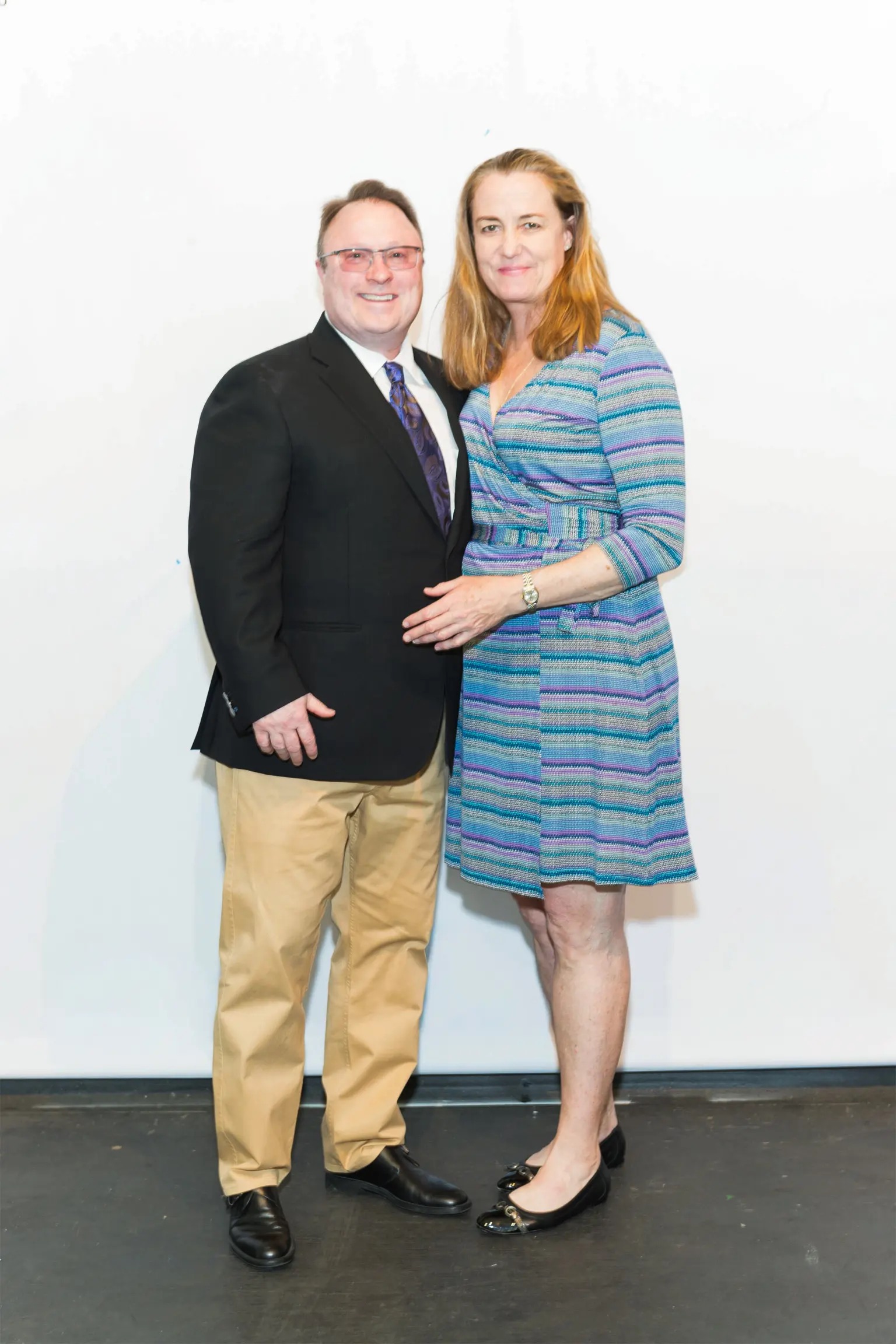 The married couple poses together in an earlier photograph. Retired police captain Alexa O’Brien recalled that Ann stood noticeably taller than Kevin and appeared to be the tougher of the two, while her husband seemed quiet and unassuming. | Source: Ando Caulfield for Drew