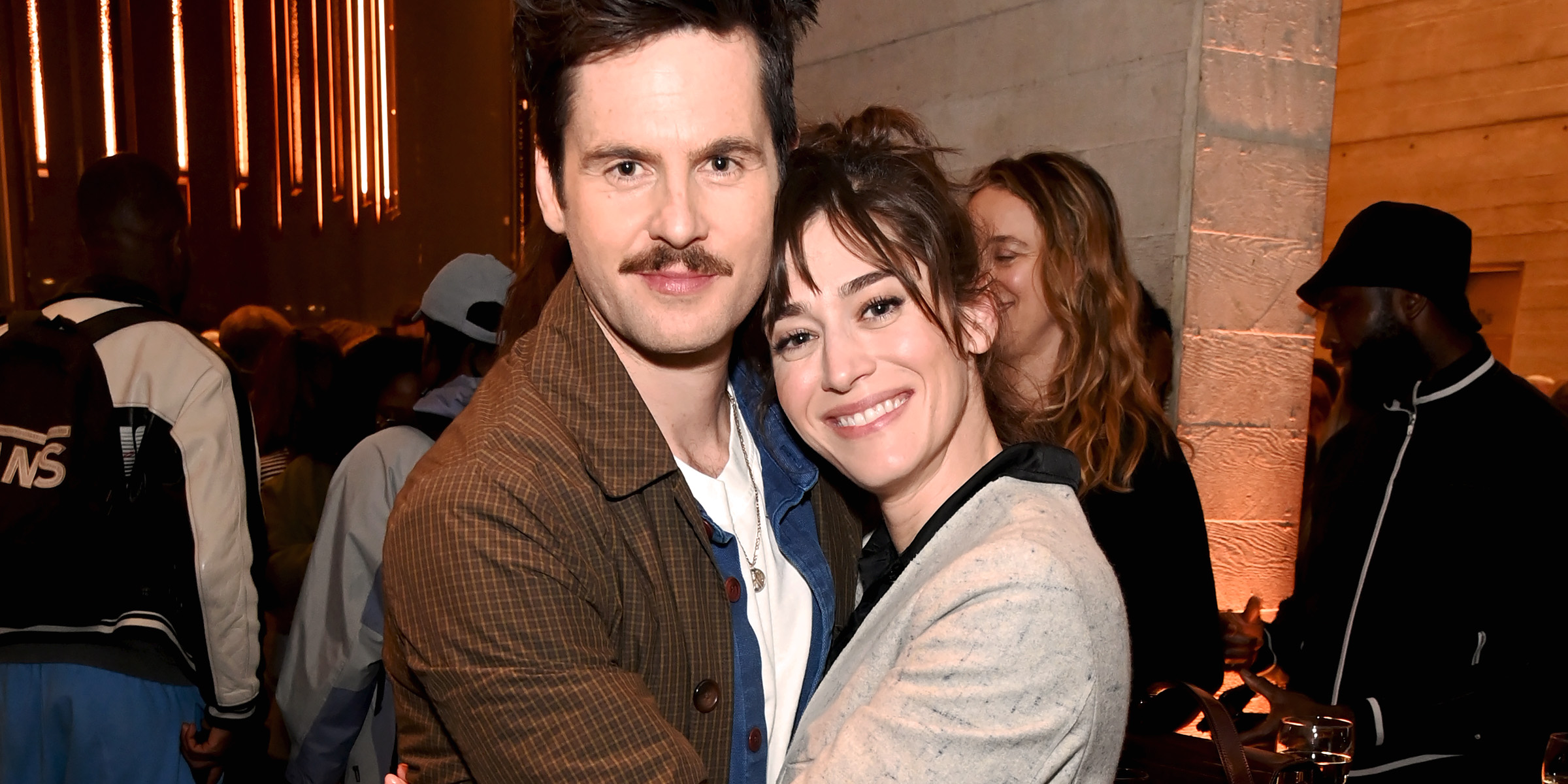Lizzy Caplan and Tom Riley | Source: Getty Images