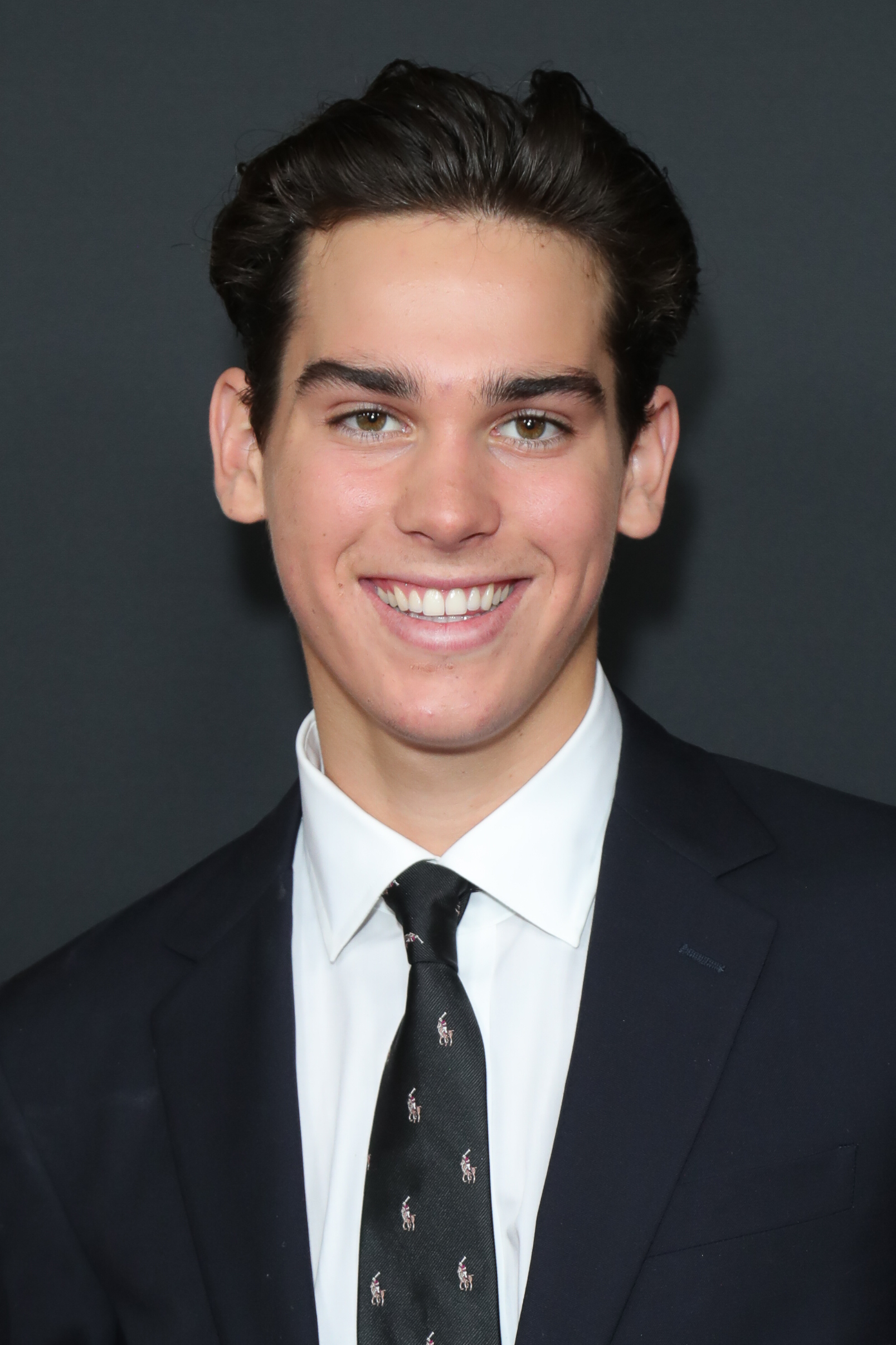 By 2019, Paris was making more solo appearances at industry events, signaling a gradual shift from accompanying his family to stepping into the spotlight on his own. His more refined style also reflected the confidence that would become increasingly noticeable in later years.
