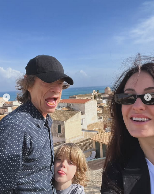 Mick Jagger, Deveraux Octavian Basil, and Melanie Hamrick, from a post dated December 8, 2024 | Source: Instagram/melhamrick
