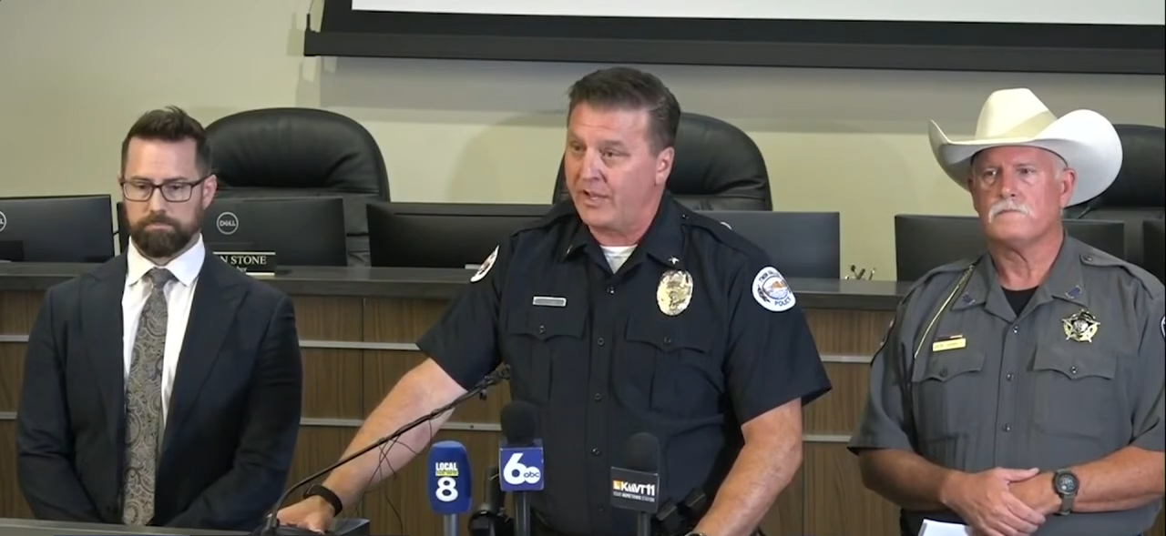 According to police updates, the suspect was identified as Chad Williams. Before officers arrived, an off-duty state trooper and an armed citizen immediately returned gunfire toward Williams. | Source: YouTube/@livenowfox
