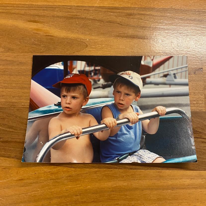 Antoine Forest and Cédric Forest in a throwback photo from their childhood in a post on March 23, 2026 | Source: Facebook/Cédric Forest