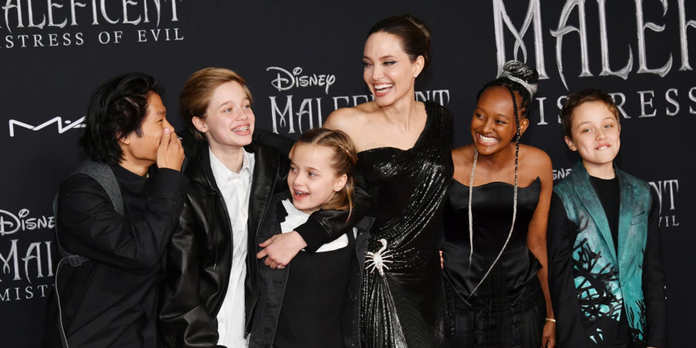 Angelina Jolie with five of her six kids. | Source: Getty Images