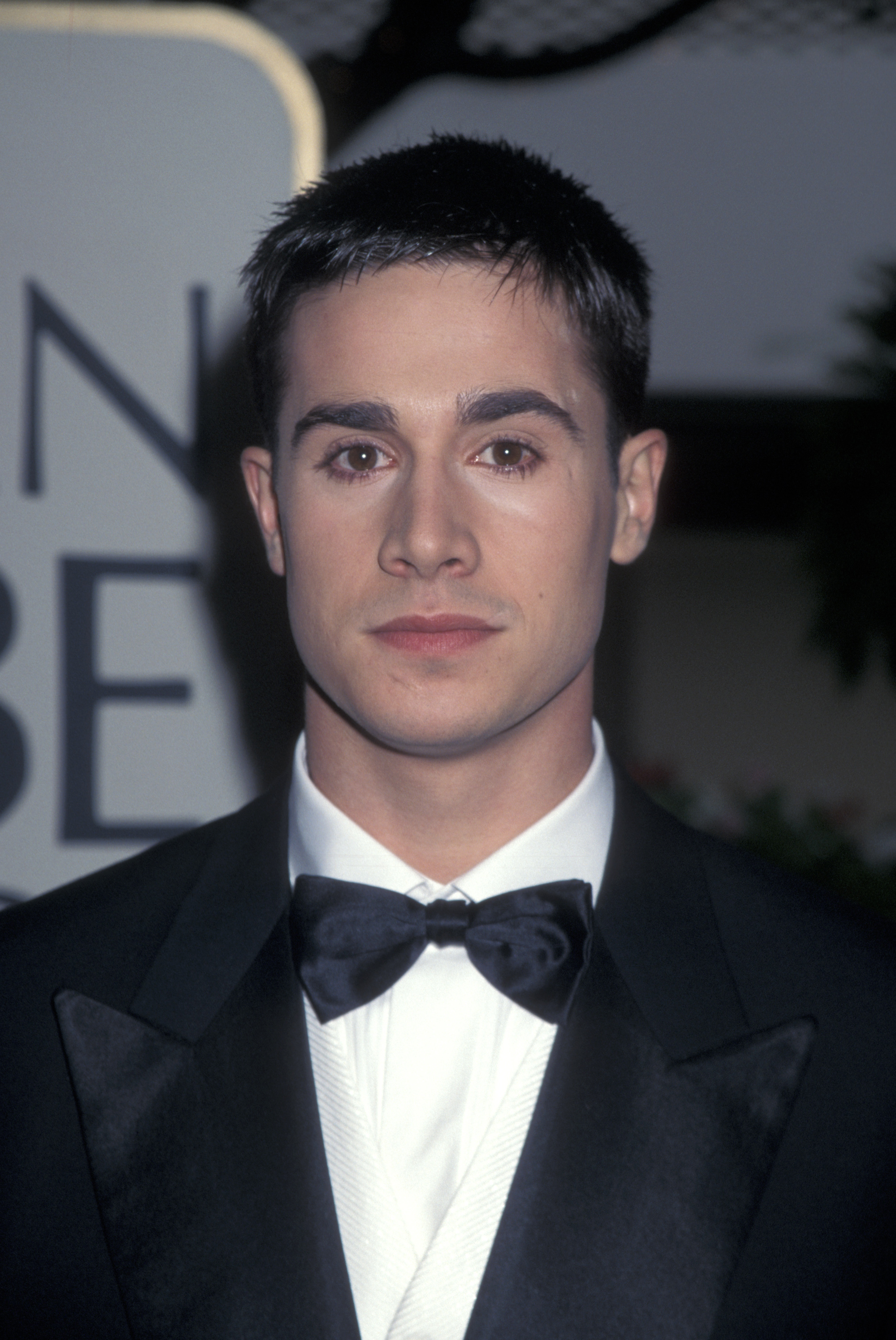 The actor at the 53rd Annual Golden Globe Awards on January 21, 1996, in Beverly Hills, California. | Source: Getty Images