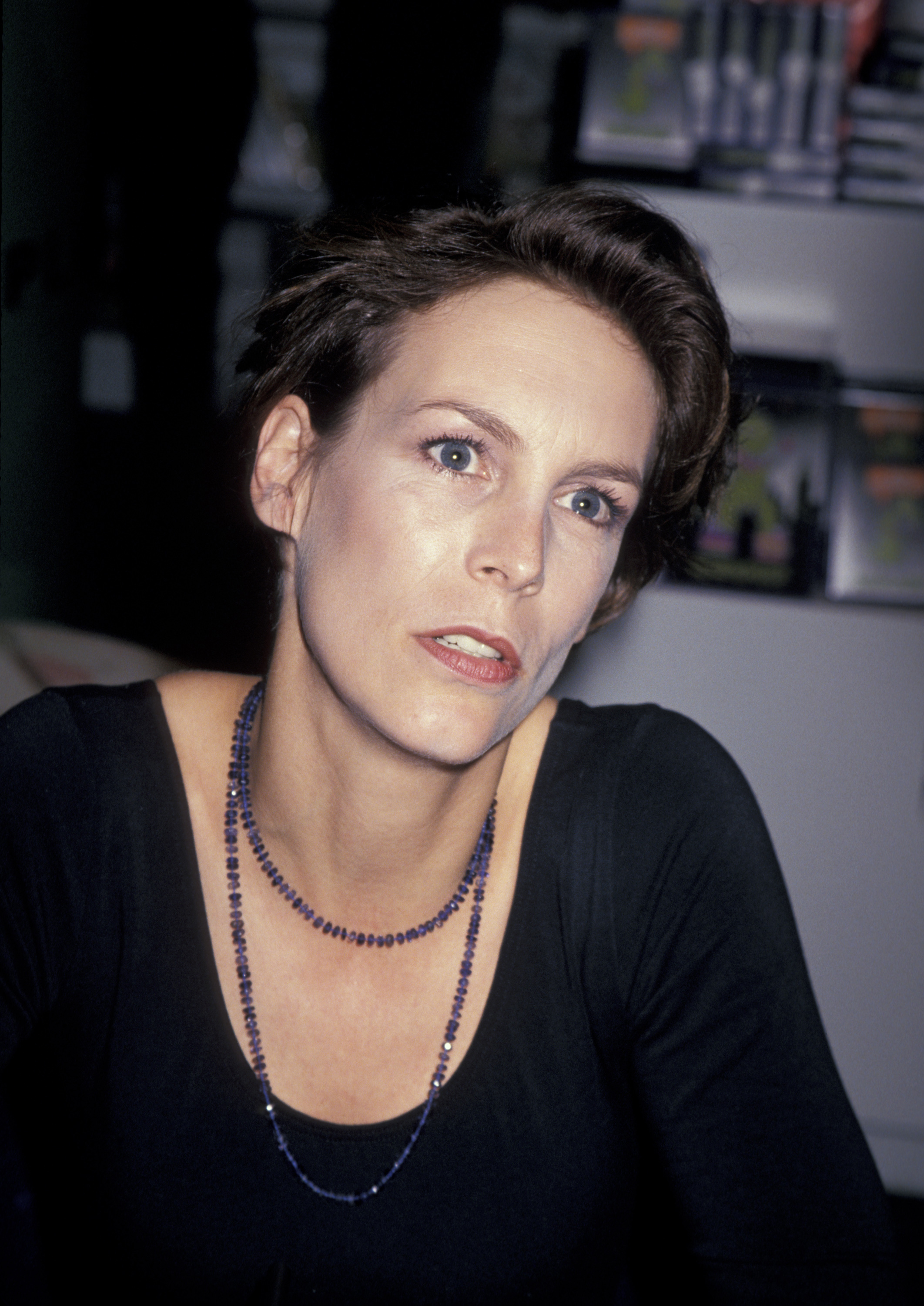 The Hollywood star at a book signing in New York in 1993. | Source: Getty Images