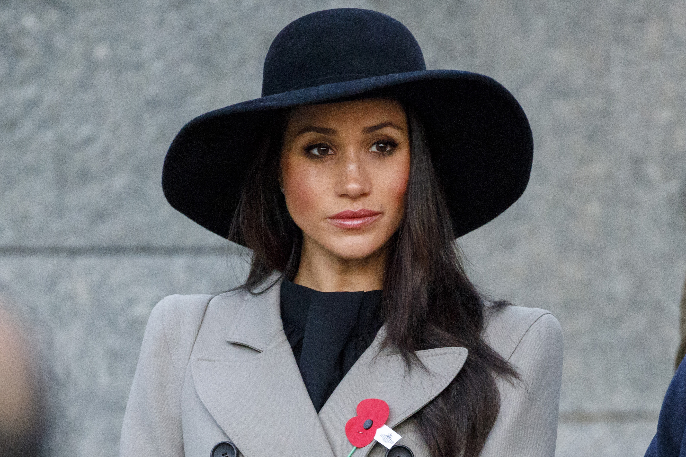 During her November 2017 appearance in Nottingham, Meghan was still adjusting to intense public attention following her engagement to Prince Harry. Months later, disagreements involving her father and the press would become a recurring part of her public life. | Source: Getty Images.