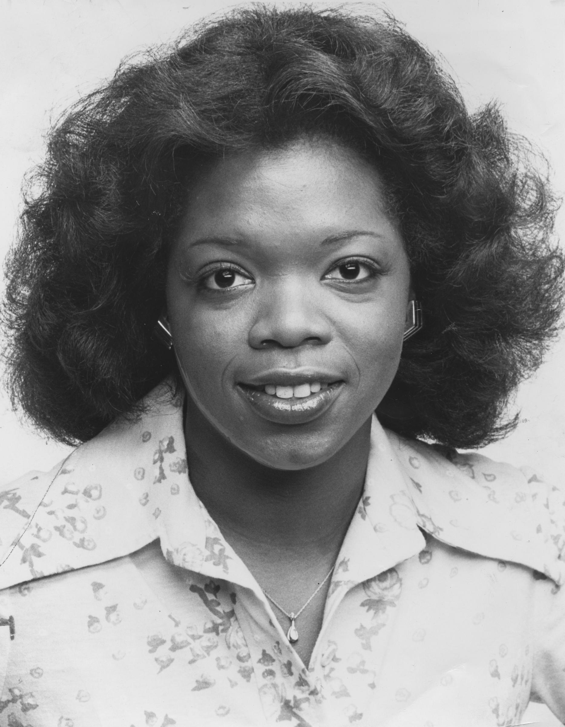 The legendary TV host and Jerry Turner upon her becoming co-anchor of "Eyewitness News" on WJZ on June 26, 1978, in Baltimore, Maryland | Source: Getty Images