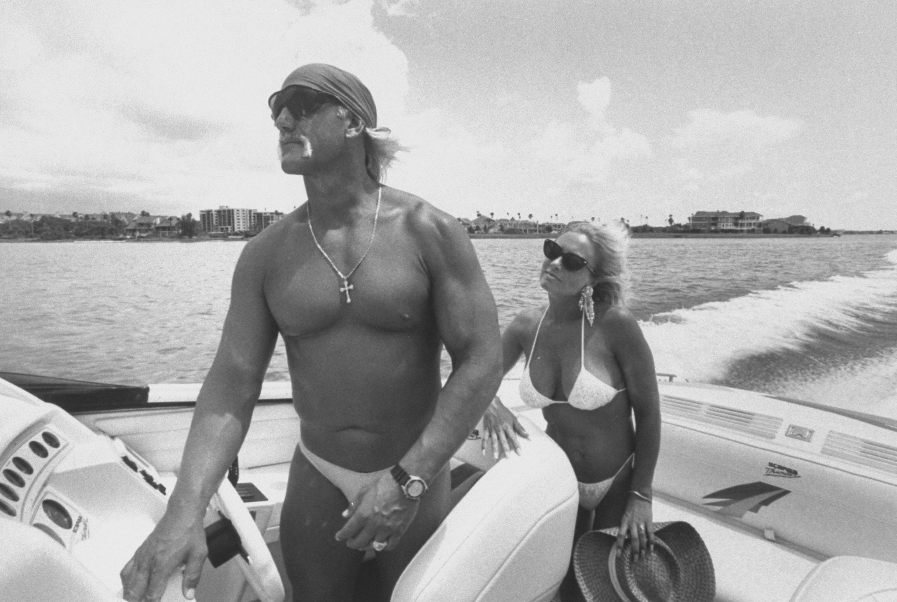 Hulk and Linda Hogan aboard a yacht on the Intercoastal Waterway on August 15, 1991. | Source: Getty Images
