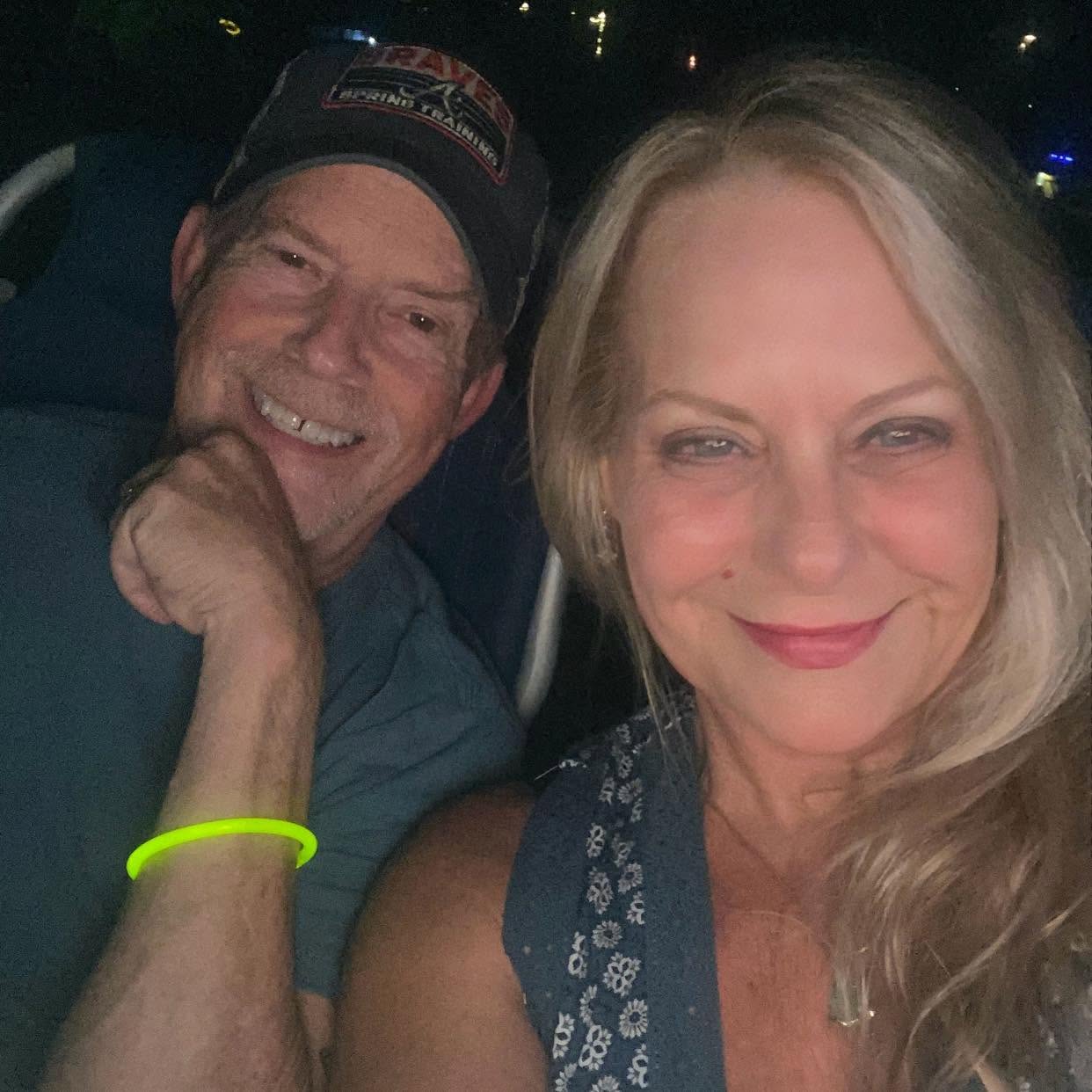 Stephen and Tracey Willetts pose for a car selfie posted on July 11, 2024. | Source: Facebook/Tracey Parker Willetts