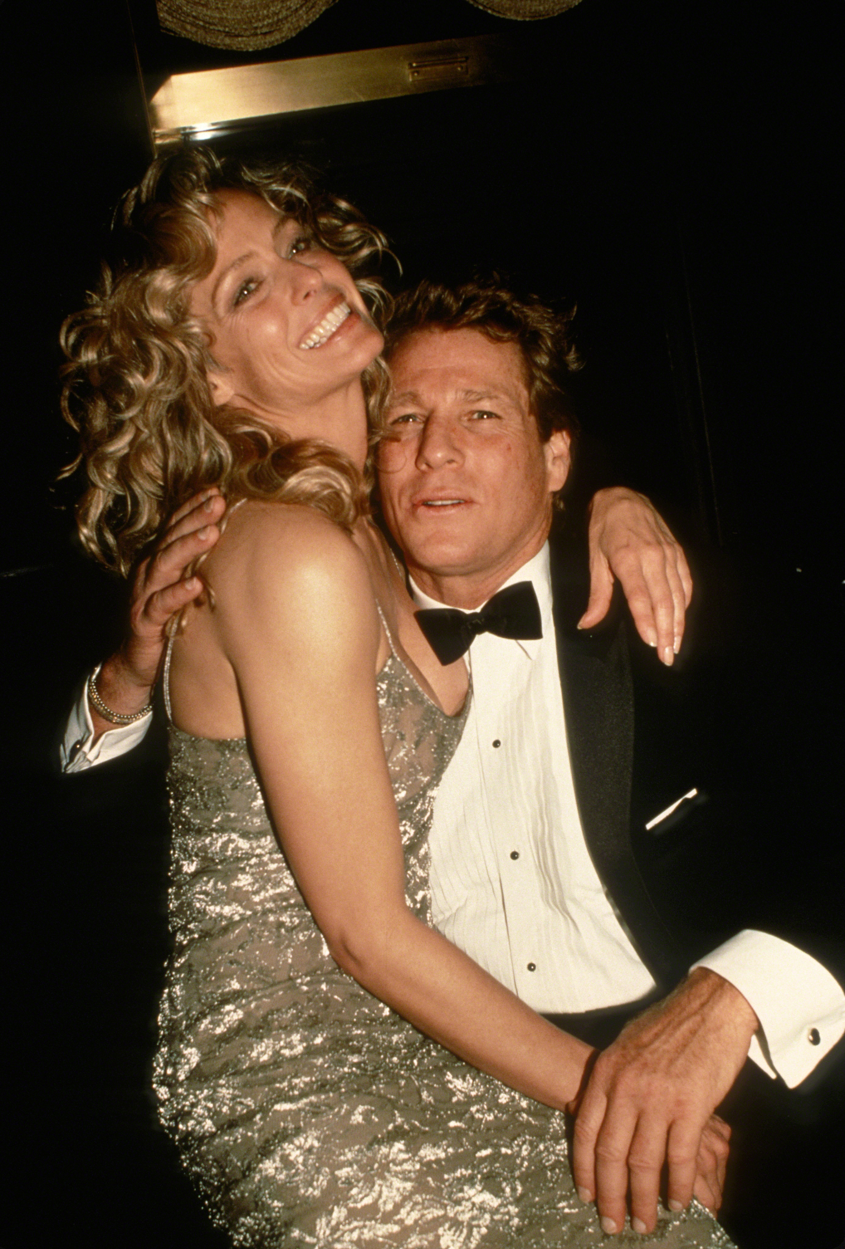 Farrah Fawcett and Ryan O’Neal attend the New York premiere of “Chances Are” in New York City circa 1989. | Source: Getty Images