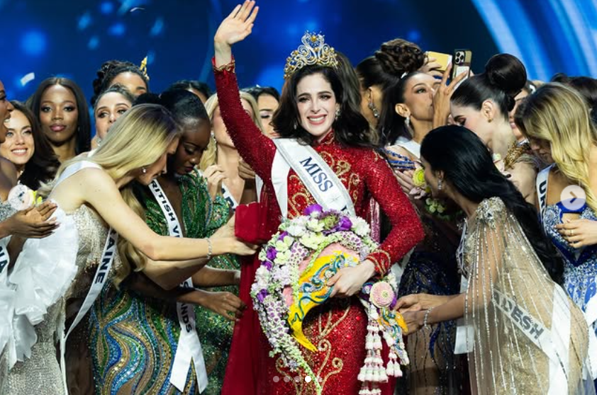 Fatima Bosch waves to the crowd as she wins the beauty pageant, as seen from a post dated November 21, 2025. | Source: Instagram/missuniverse