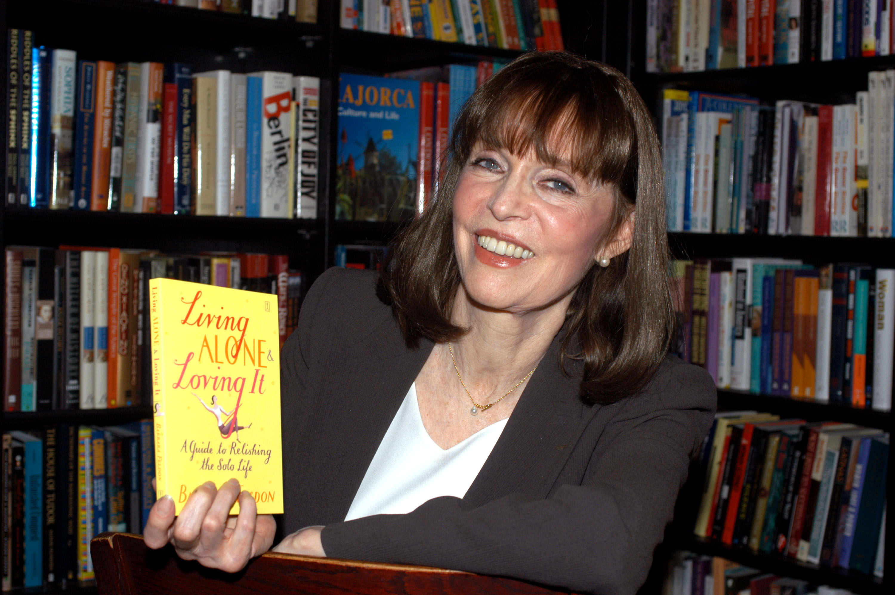 Barbara Feldon at an in-store appearance to promote her book, "Living Alone & Loving it," at Book Soup in West Hollywood, California, on January 22, 2003 | Source: Getty Images