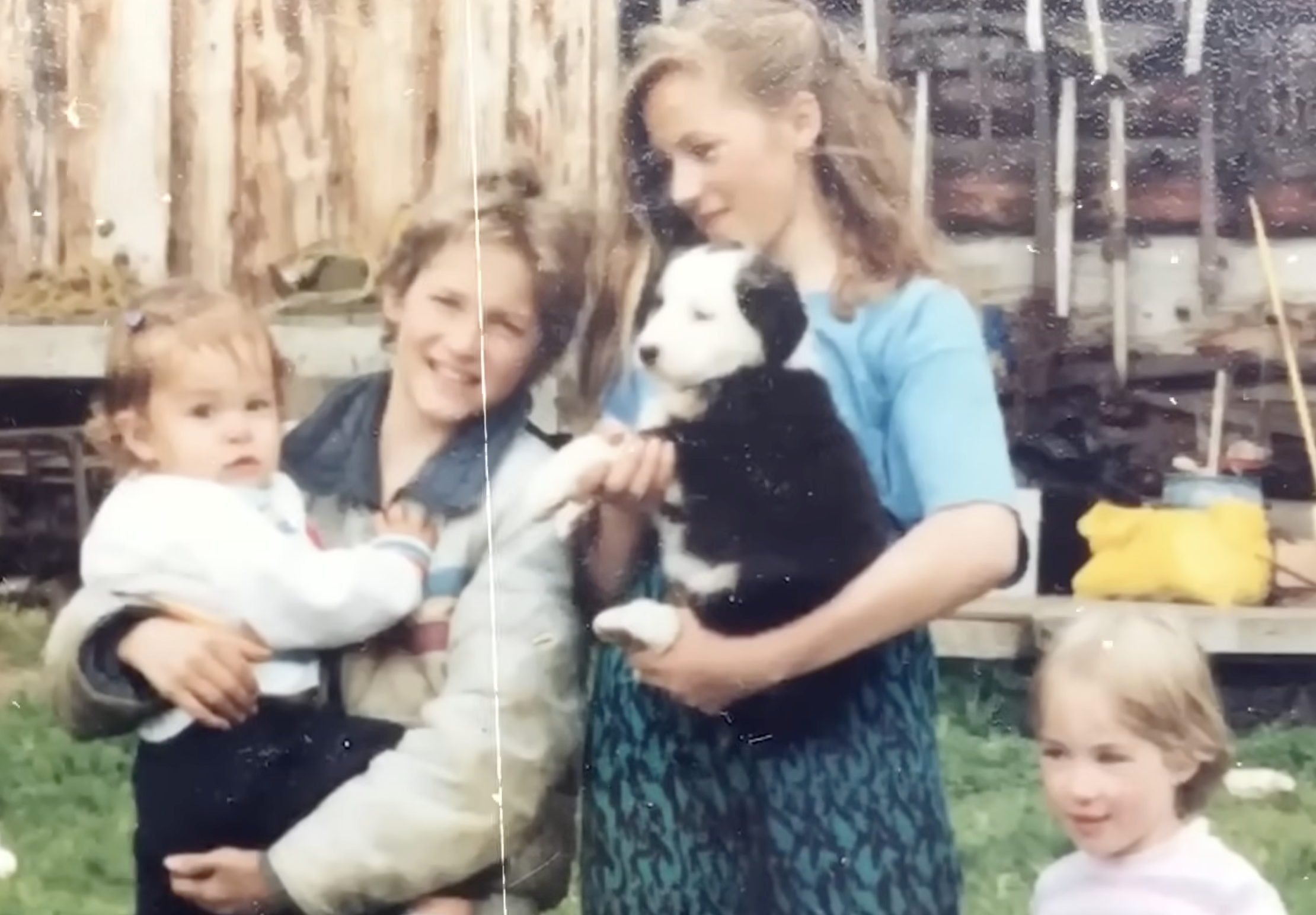 Jewel Kilcher with her siblings. | Source: YouTube/Project Hysteria