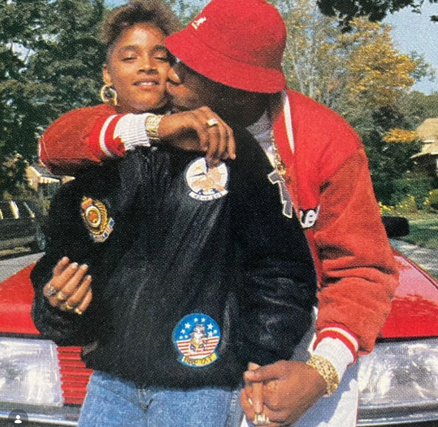 LL Cool J and Simone Smith in an affectionate throwback moment during the early years of their relationship. | Source: Instagram/sislovespurple