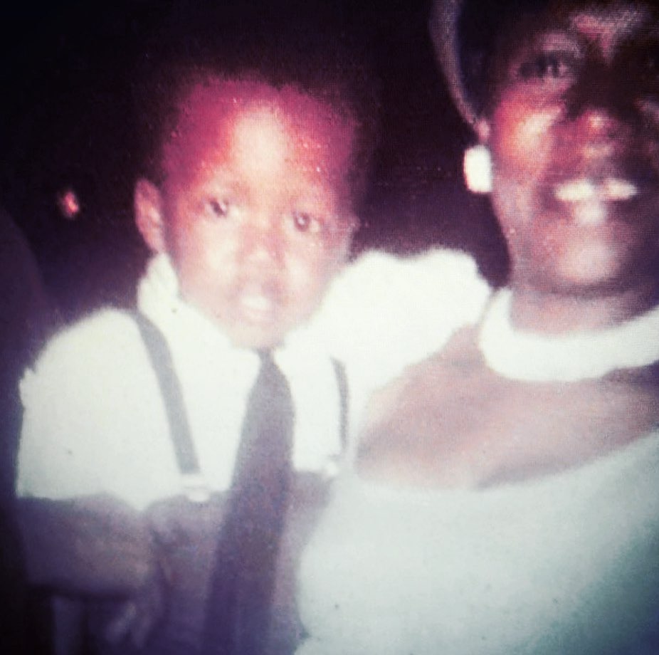 The actor as a little boy with a loved one, posted on December 7, 2021. | Source: Instagram/flexaforeal