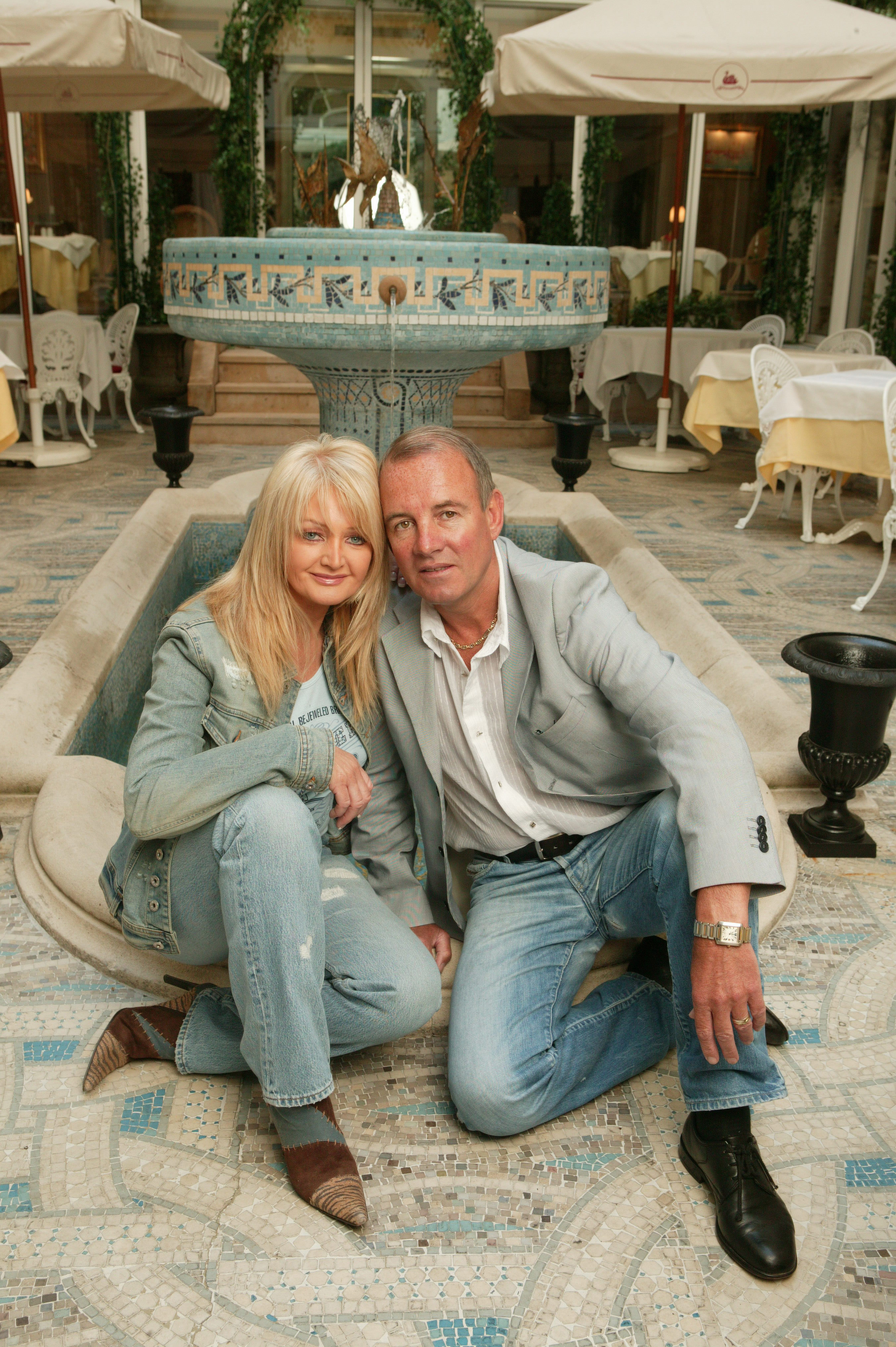 They went through a miscarriage together. On this occasion, she enjoyed the city with her husband on April 27, 2004, in Paris, France. | Source: Getty Images