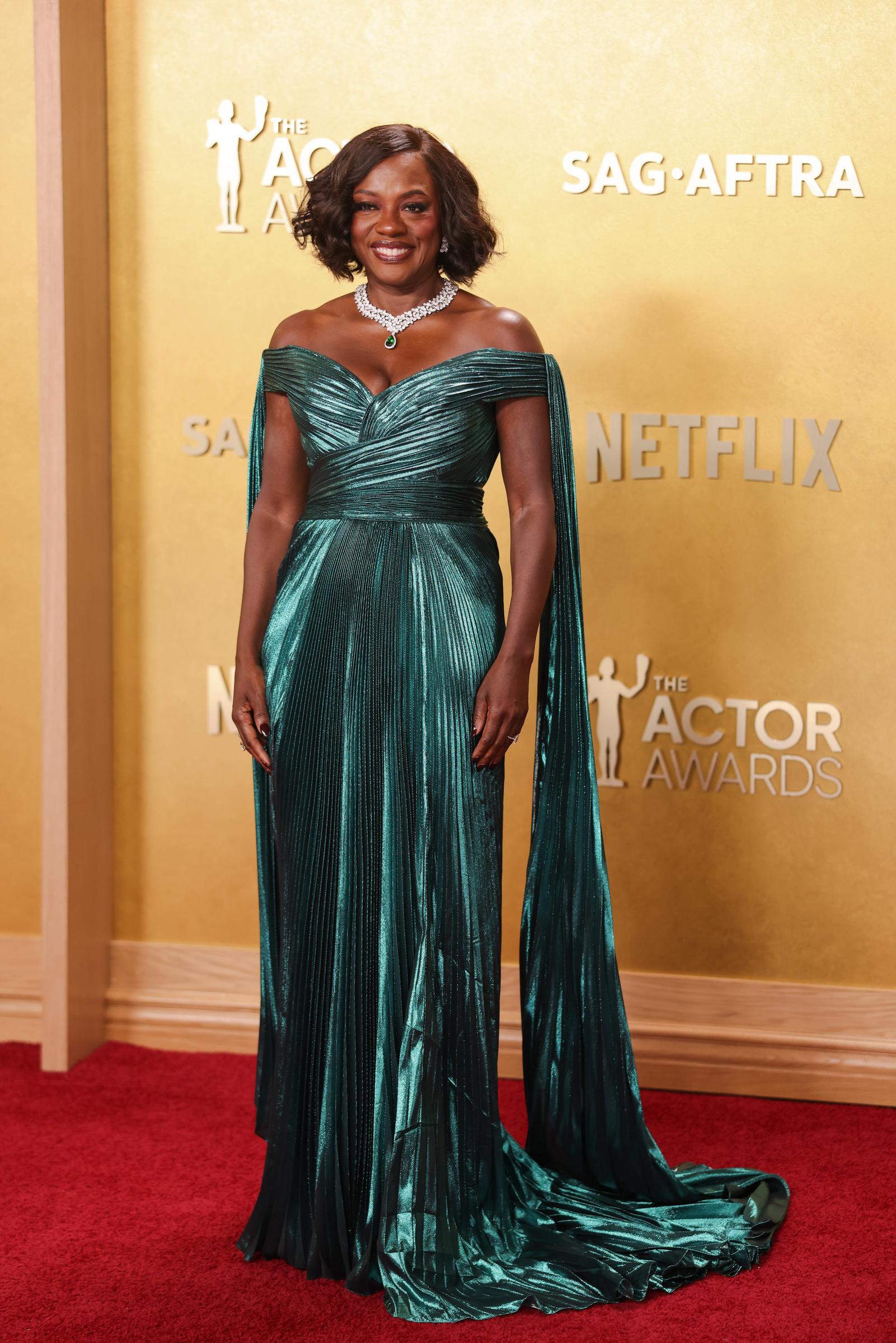Viola Davis poses on the red carpet | Source: Getty Images