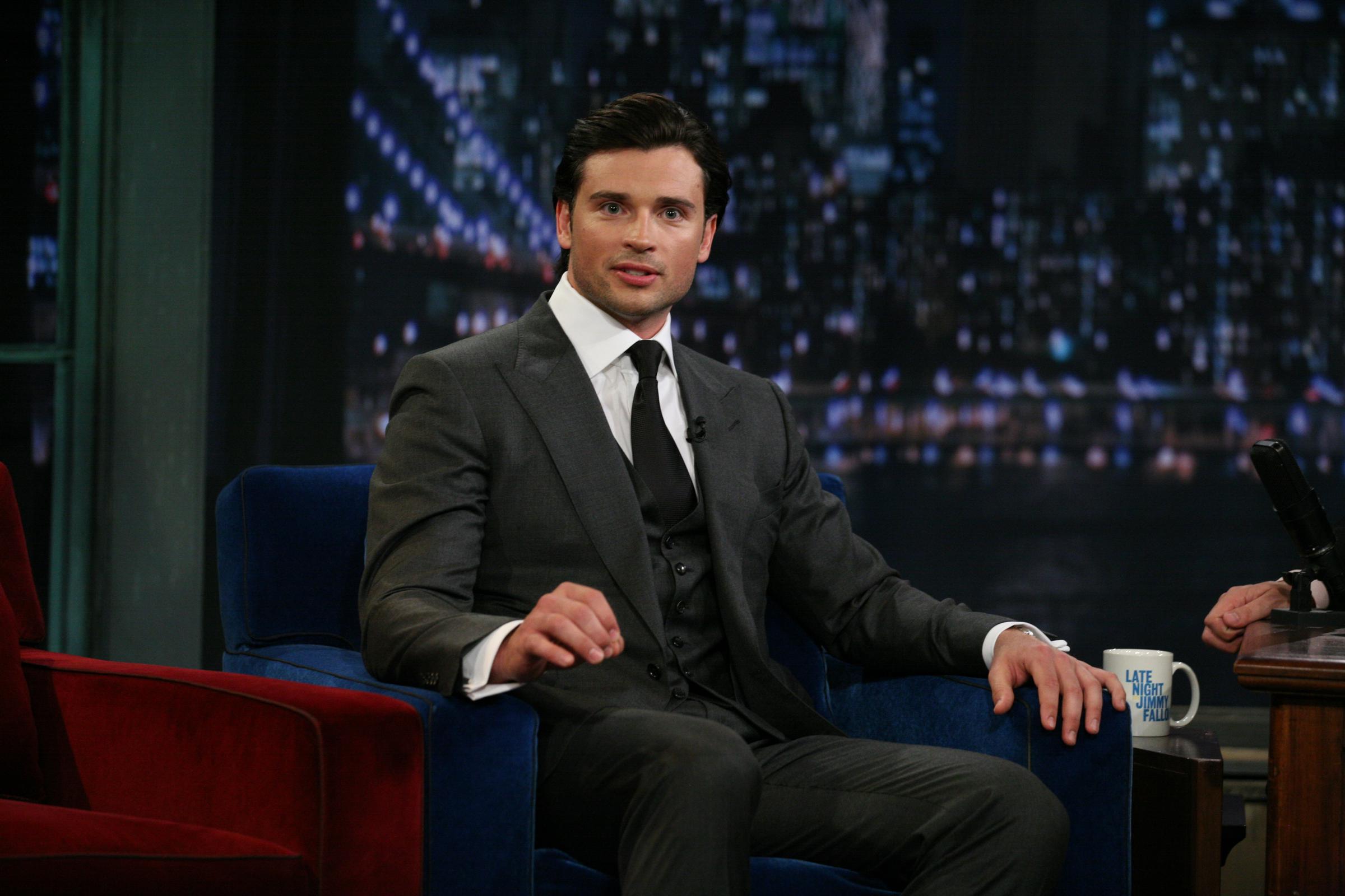 Tom Welling on "Late Night with Jimmy Fallon" on May 5, 2011 | Source: Getty Images
