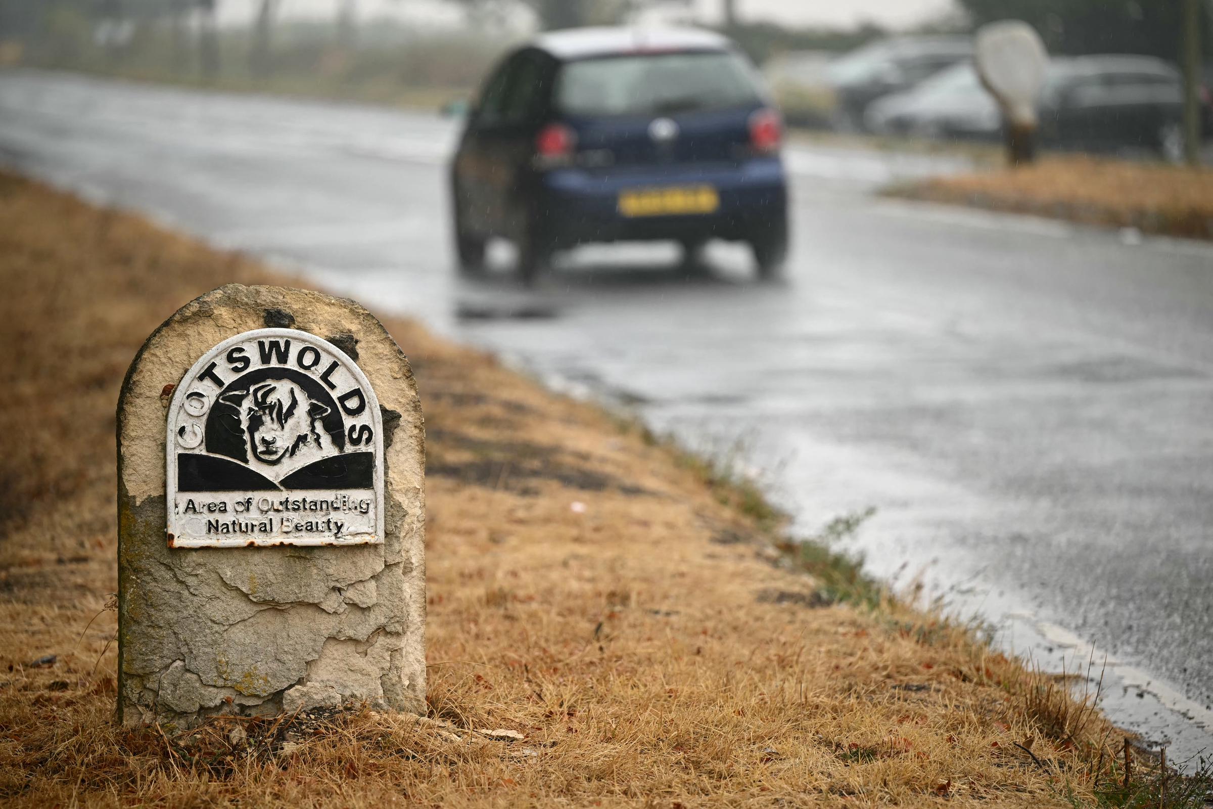 A Cotswolds sign is pictured in Chipping Norton, England, on August 27, 2026. The region was among several locations discussed as a possible home base for the Sussexes, although their permanent choice had not been confirmed. | Source: Getty Images
