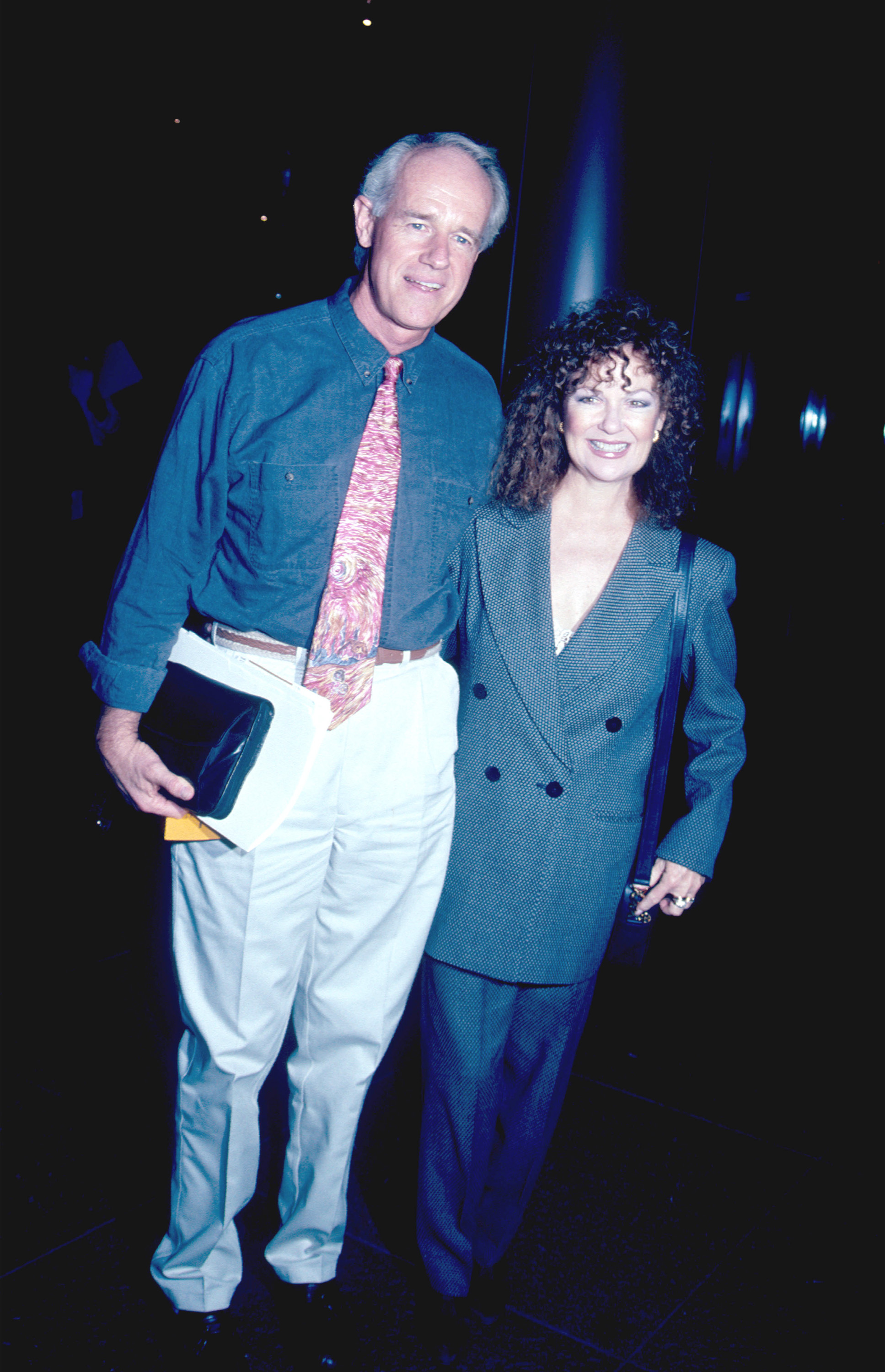 Mike Farrell and Shelley Fabares during the screening of "Bopha" on September 21, 1993, in Los Angeles, California | Source: Getty Images